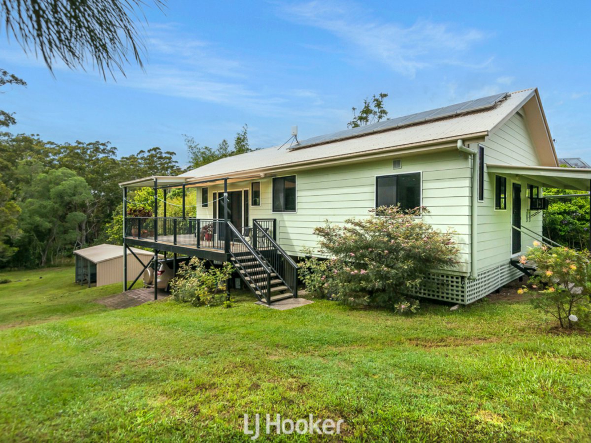 33 Hills Road — photo 5 of 30