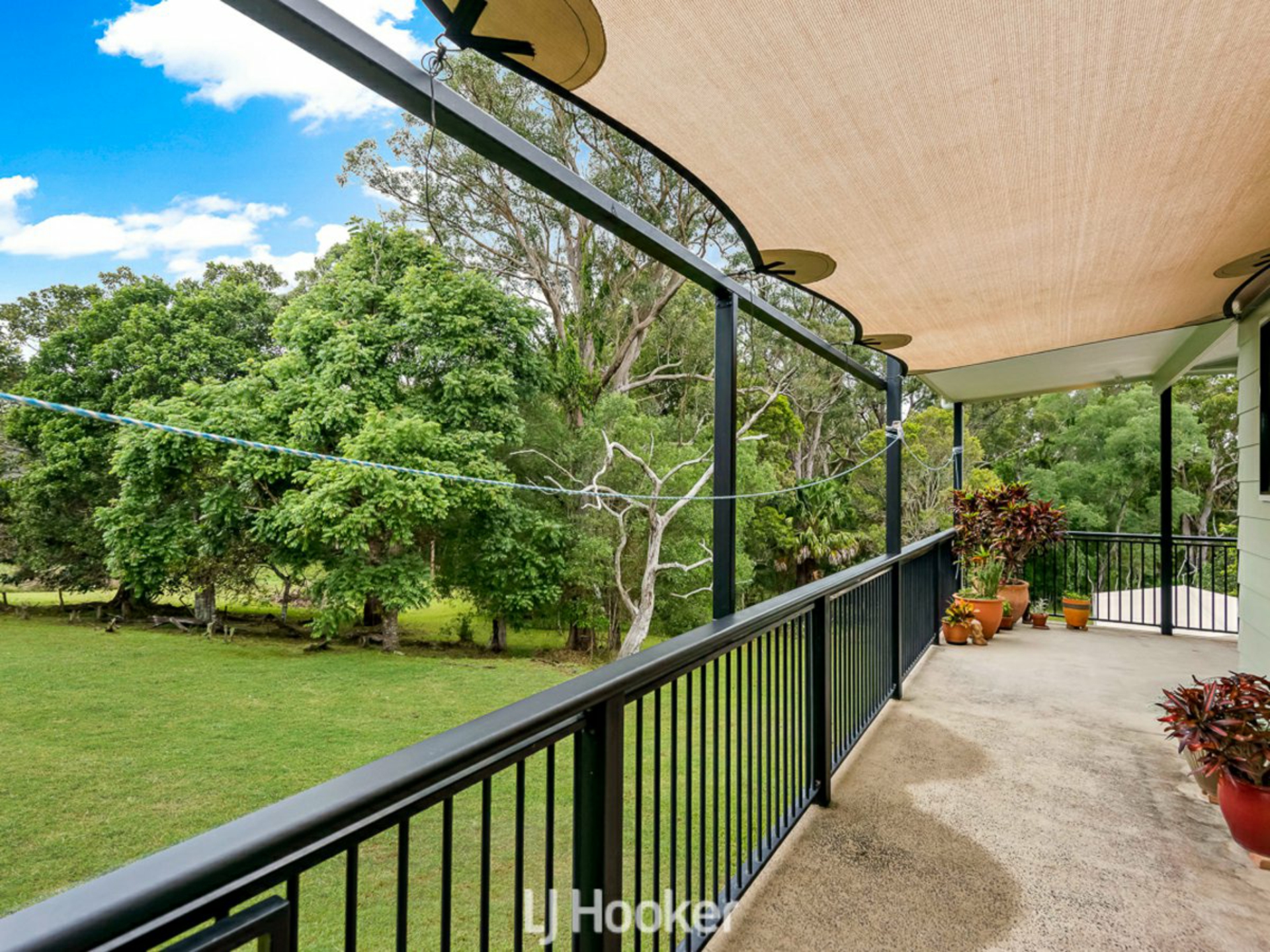 33 Hills Road — photo 8 of 30