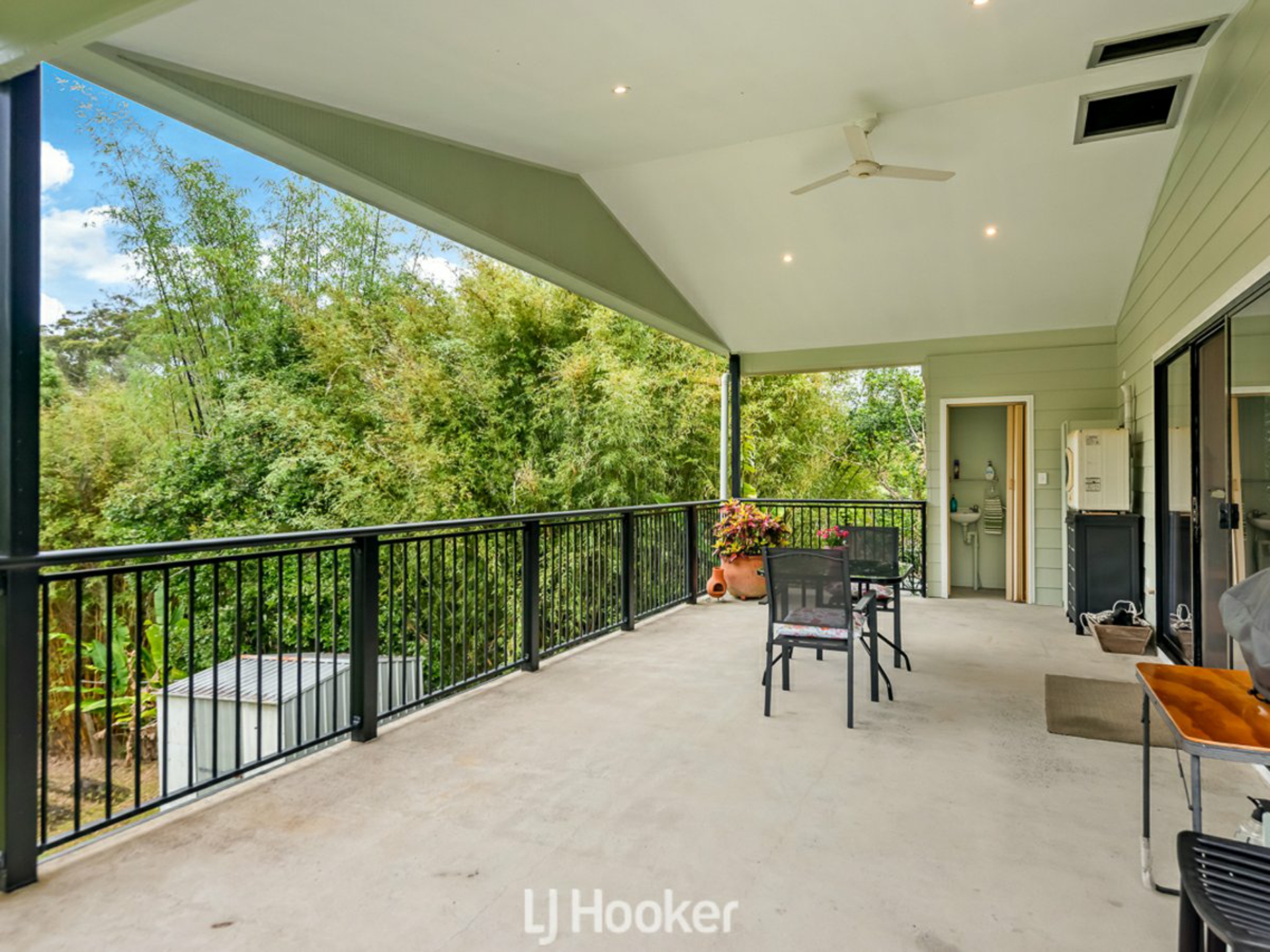 33 Hills Road — photo 20 of 30
