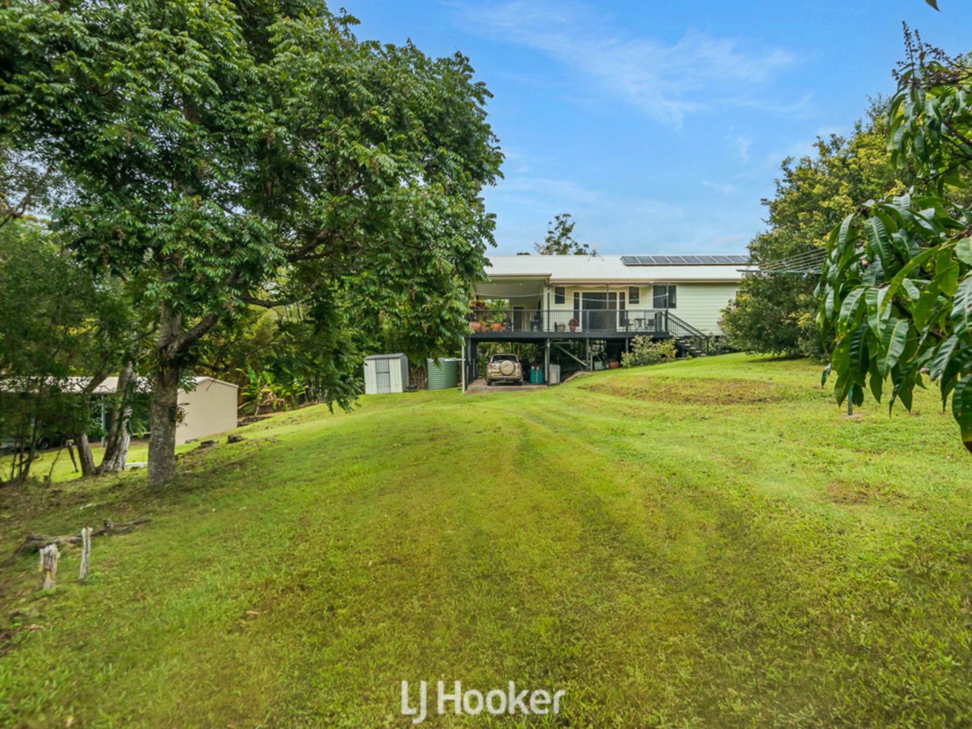 33 Hills Road — photo 22 of 30