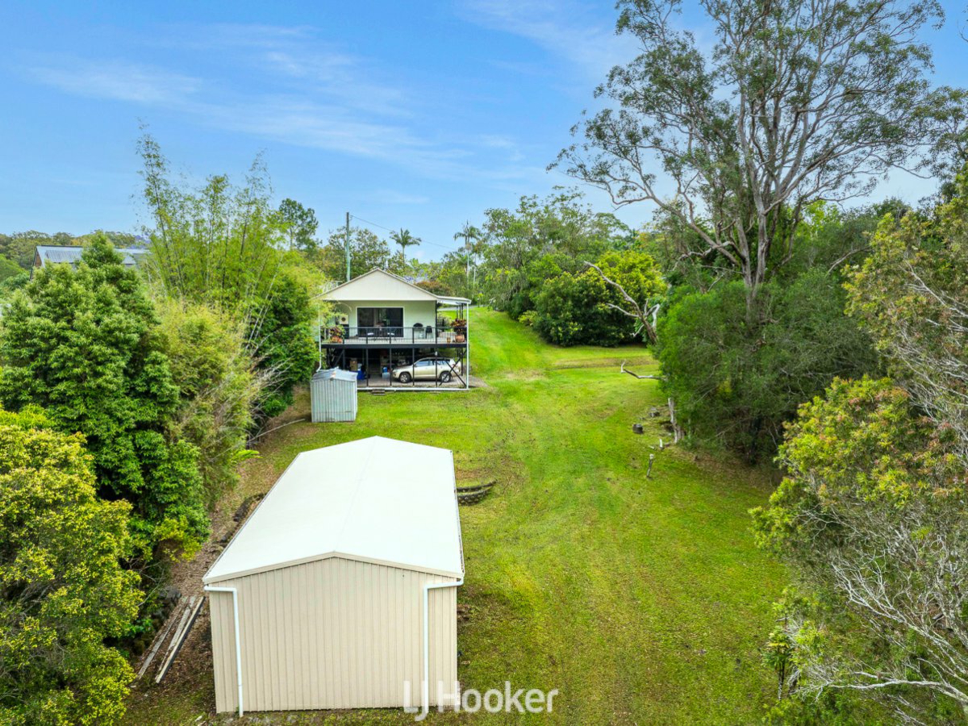33 Hills Road — photo 23 of 30