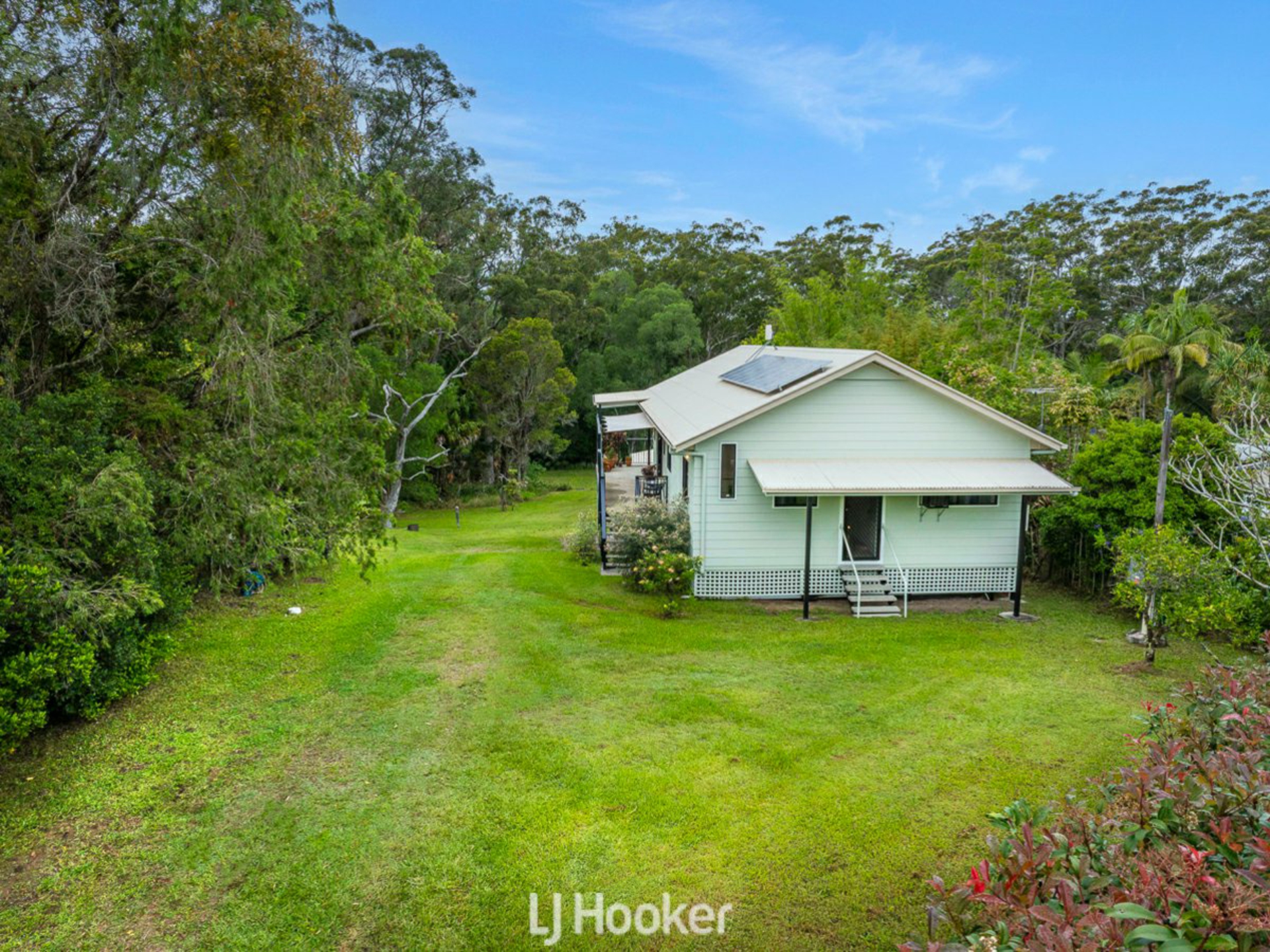 33 Hills Road — photo 26 of 30