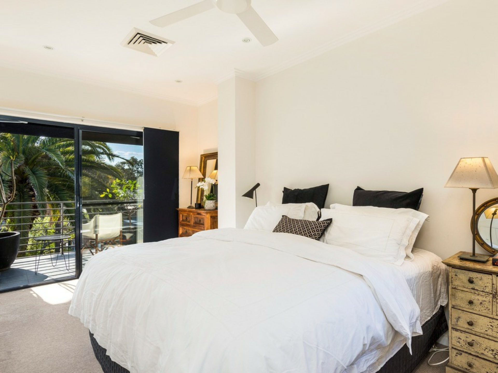 2/16 The Crescent, AVALON BEACH