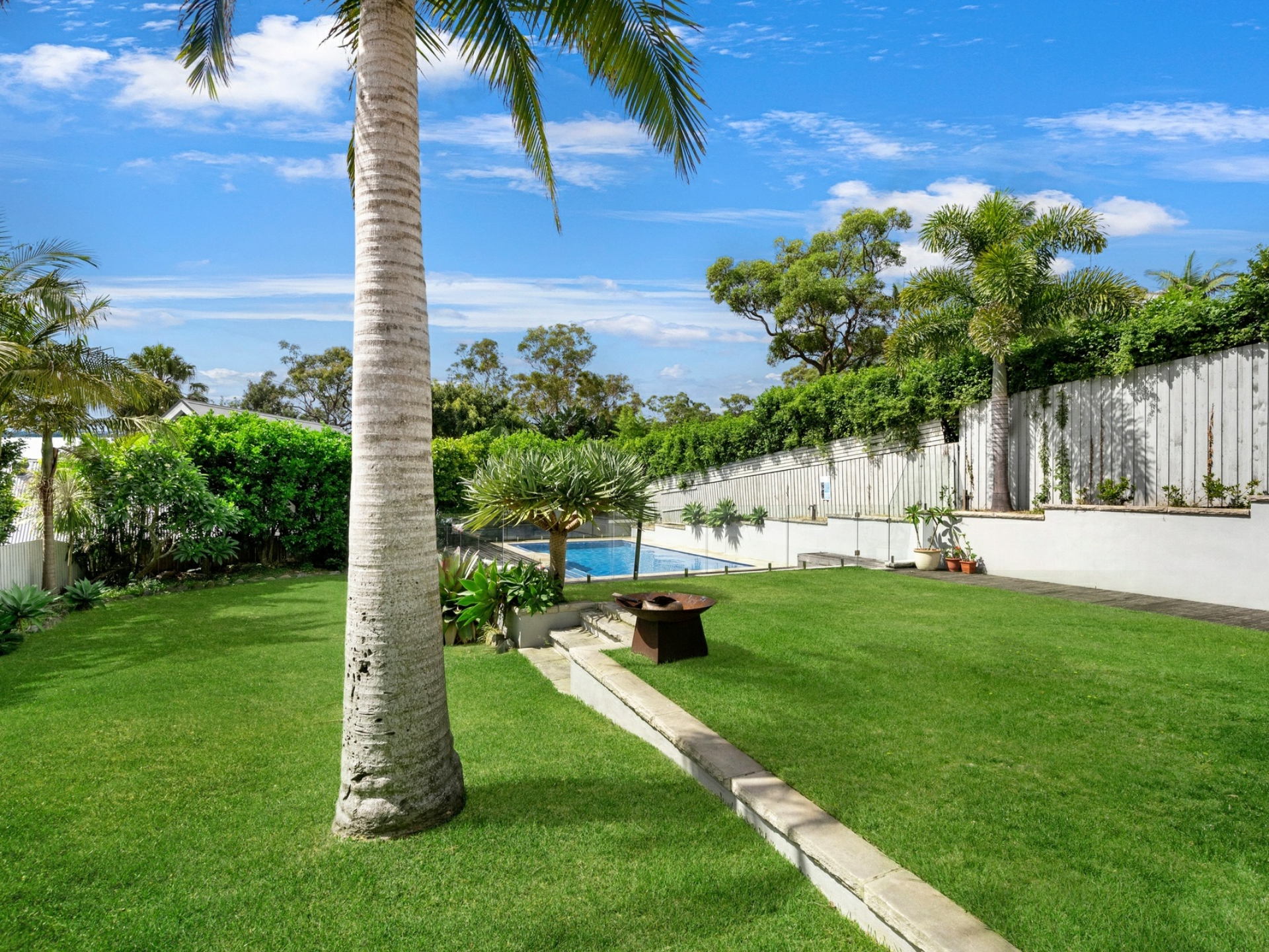 1 Trentwood Park, AVALON BEACH