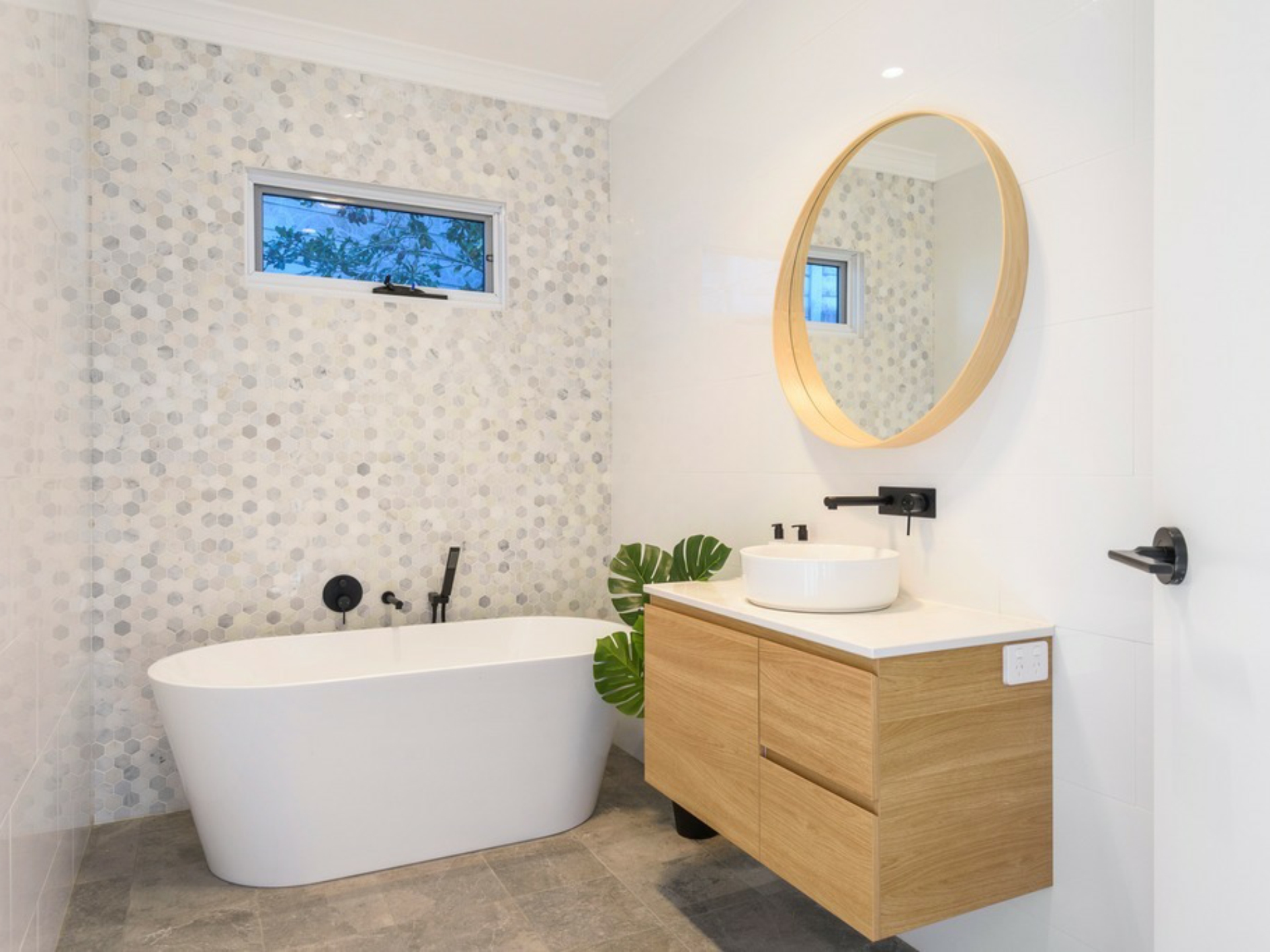 10 The Outlook, BILGOLA PLATEAU