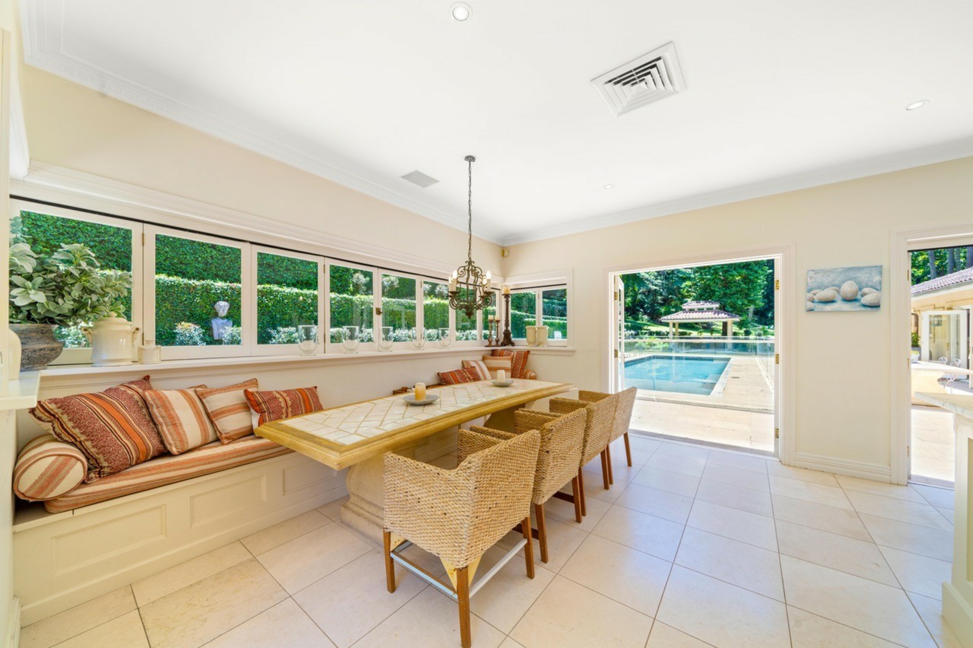 40 Ruskin Rowe, AVALON BEACH