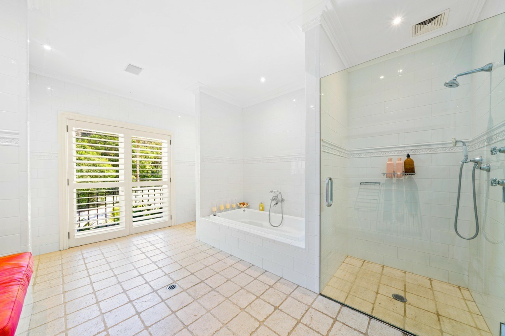 40 Ruskin Rowe, AVALON BEACH