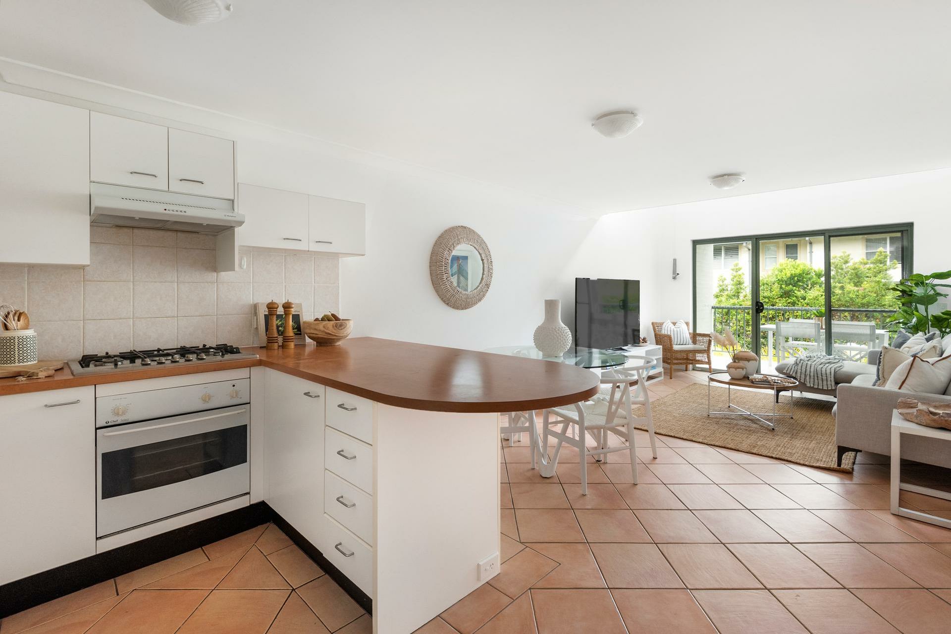 10/3638 Old Barrenjoey Road Avalon Beach NSW Unit for Sale LJ Hooker