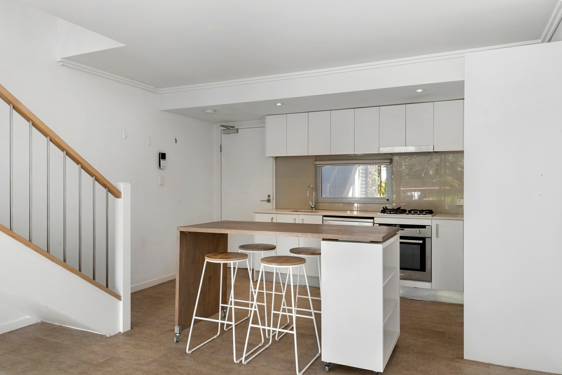 2/5-7 Careel Head Road, AVALON BEACH