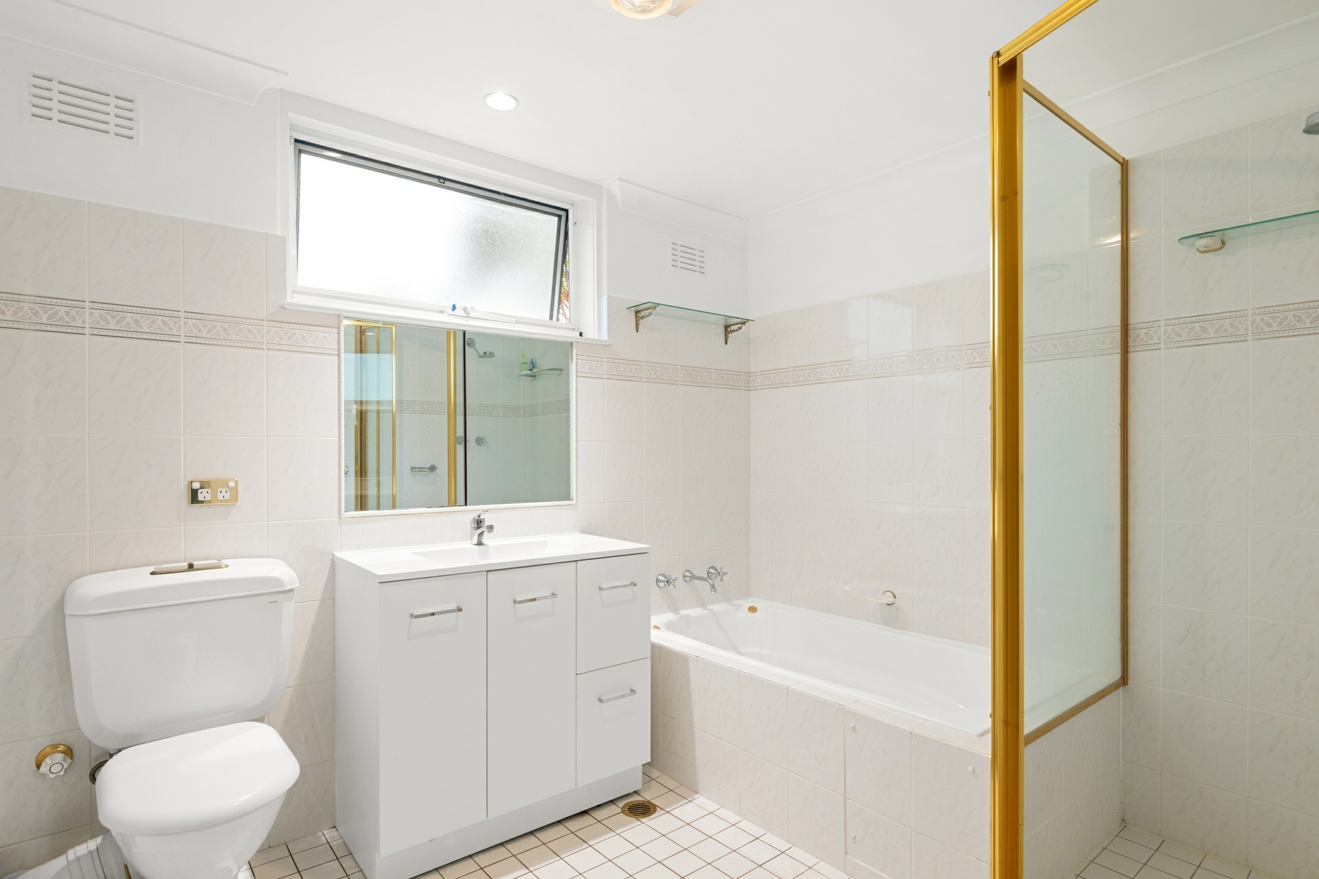 6/17 Wollstonecraft Avenue, AVALON BEACH