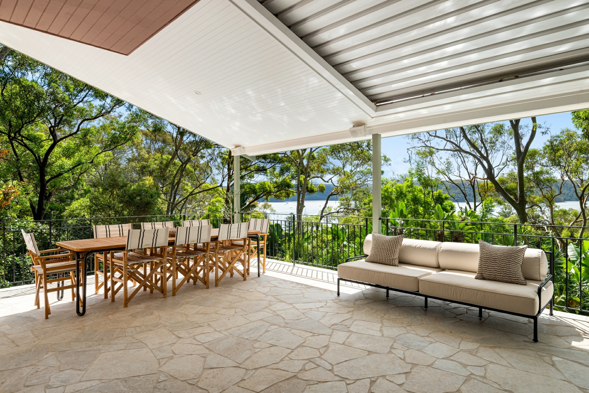 76 Hilltop Road Avalon Beach NSW - Property Details - LJ Hooker