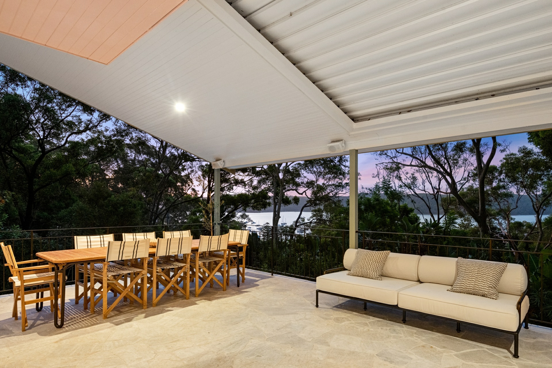 76 Hilltop Road Avalon Beach NSW - Property Details - LJ Hooker