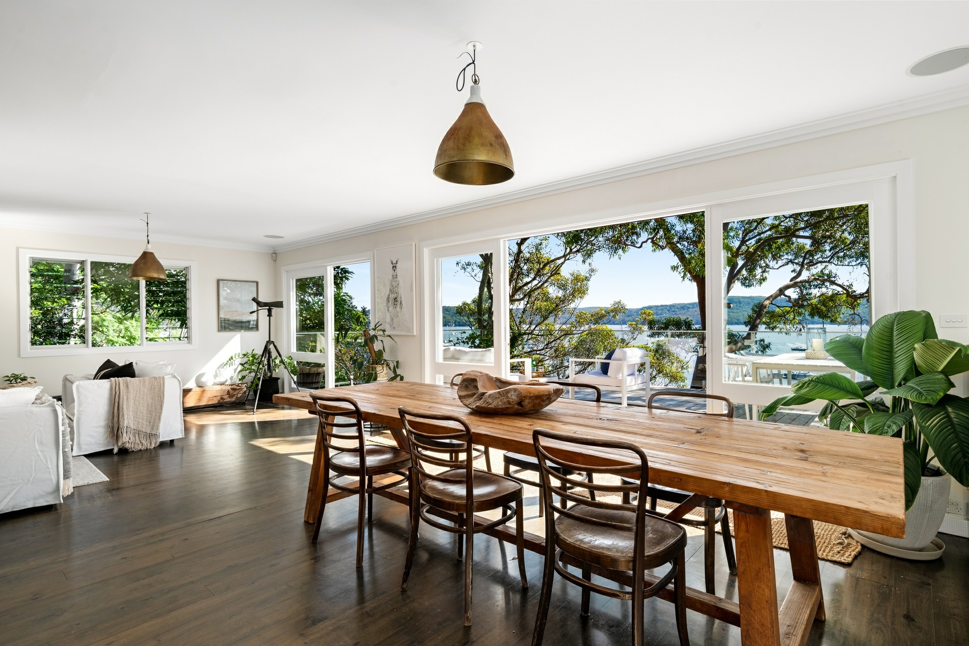 8 Paradise Avenue, AVALON BEACH