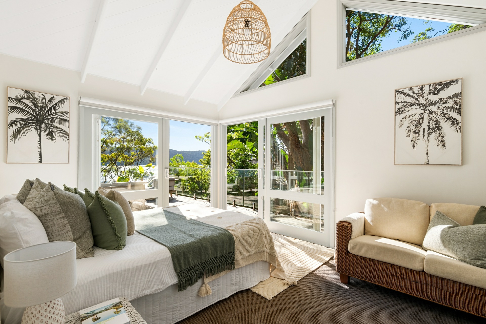 8 Paradise Avenue, AVALON BEACH