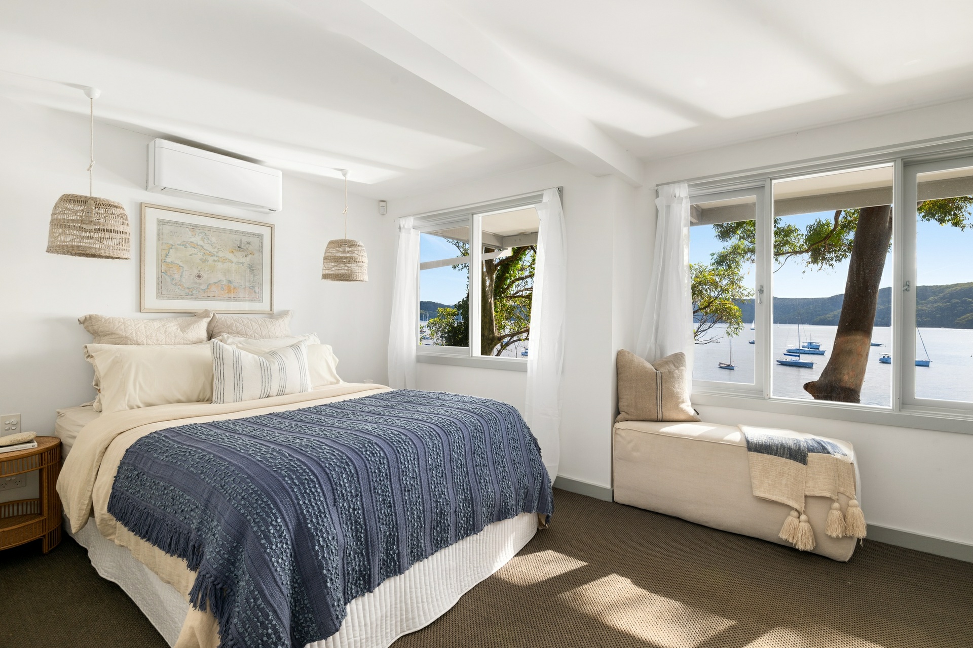 8 Paradise Avenue, AVALON BEACH