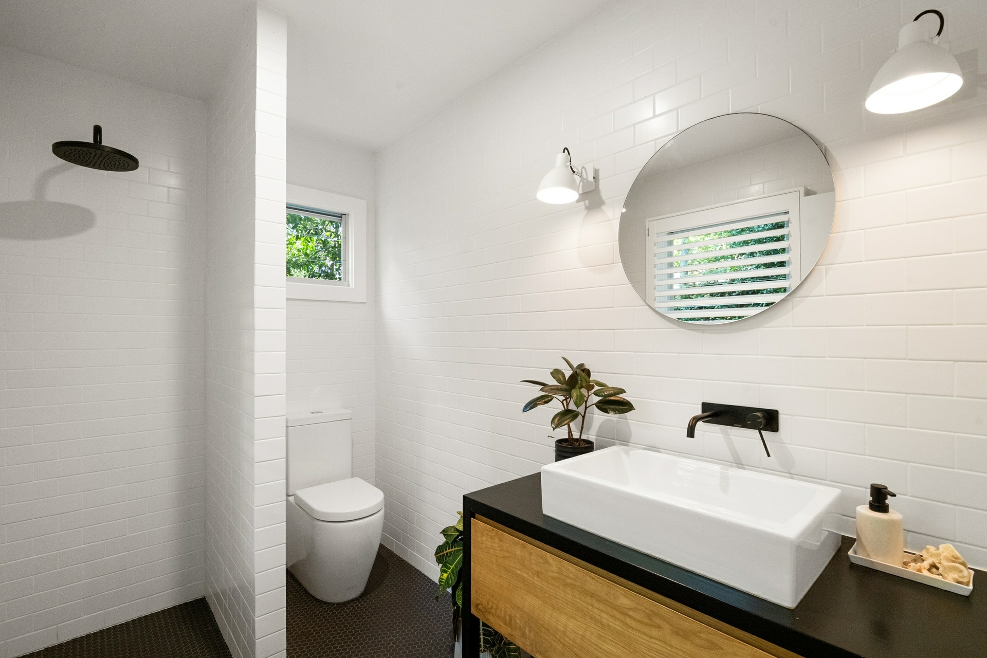 8 Paradise Avenue, AVALON BEACH