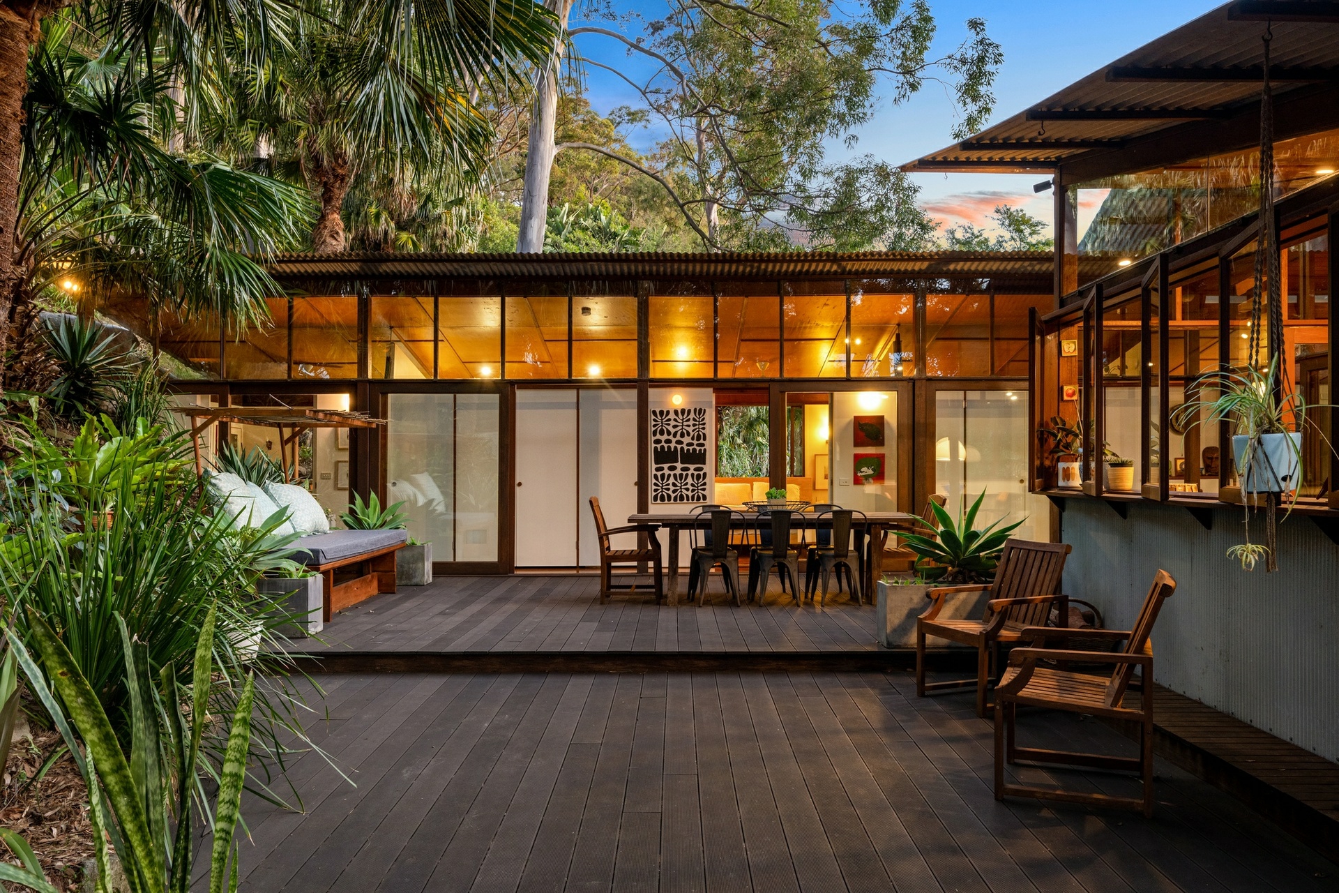 33 Hilltop Road, AVALON BEACH