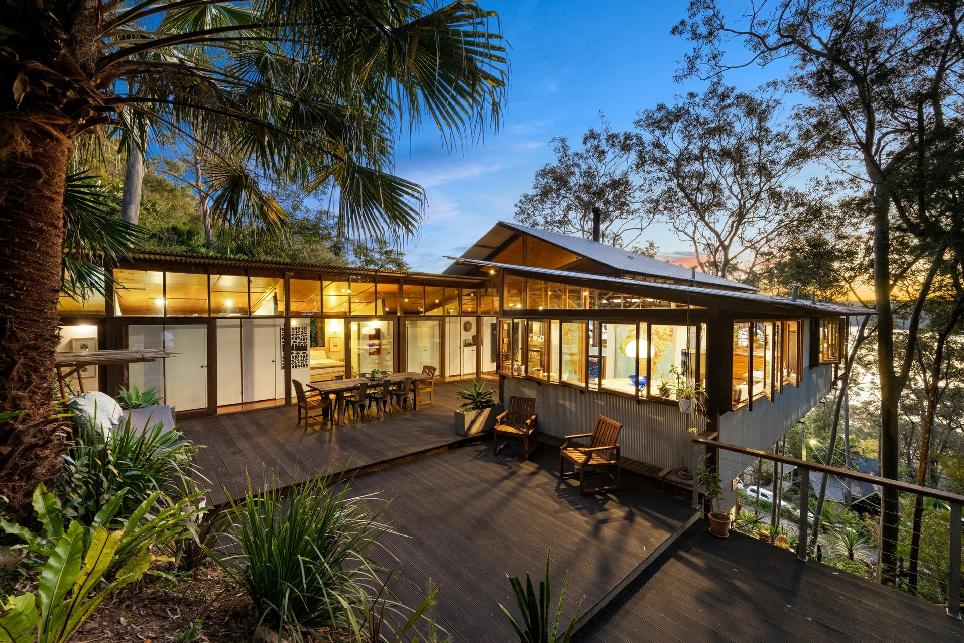 33 Hilltop Road, AVALON BEACH