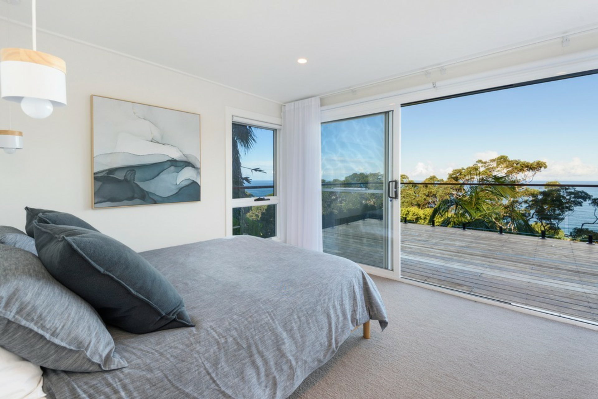 10 The Outlook, Bilgola Plateau NSW - for Rent - LJ Hooker