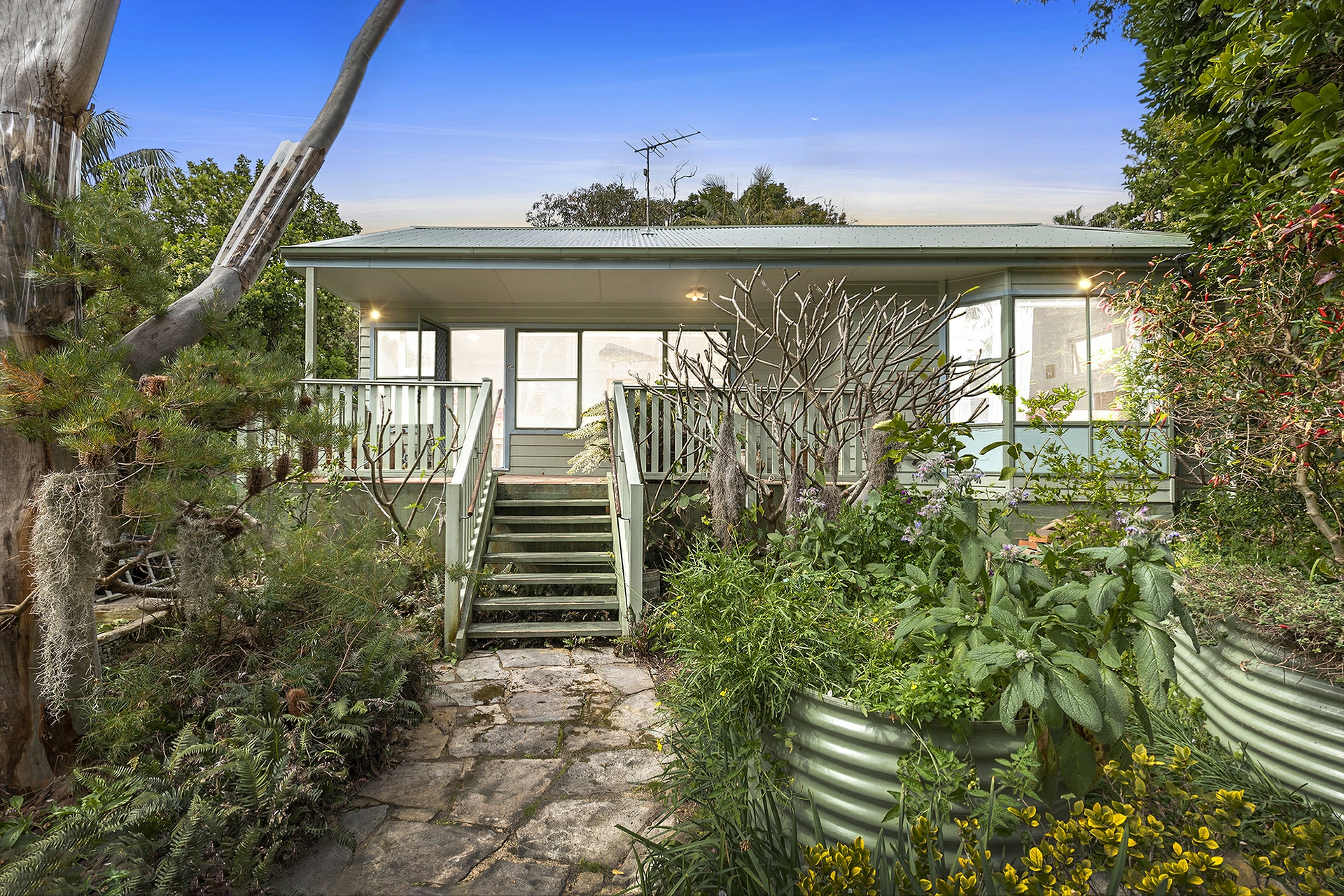 29 Myola Road, NEWPORT