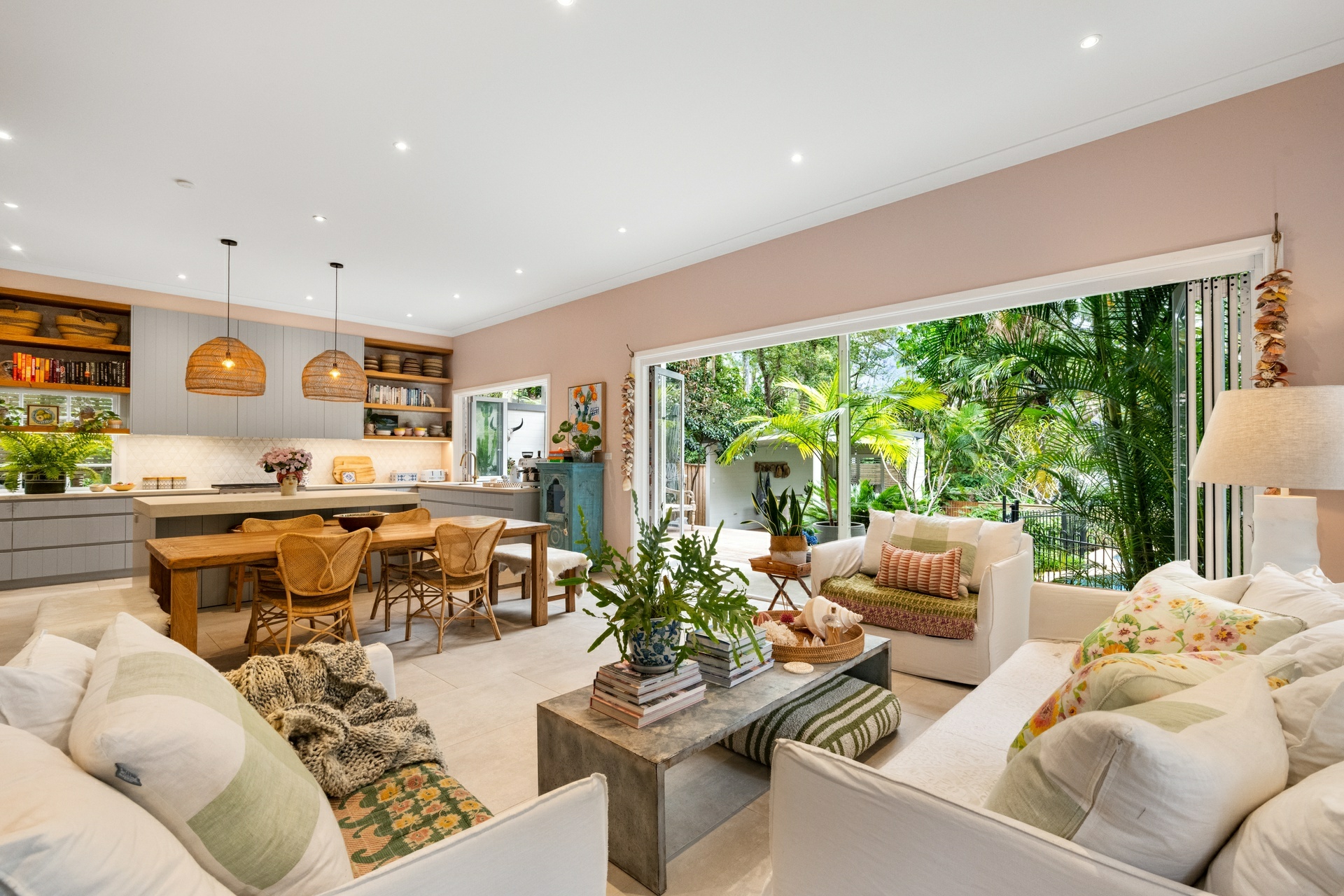 6 Coolawin Road, AVALON BEACH