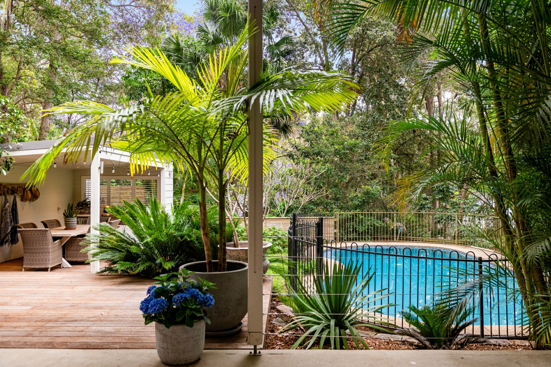 6 Coolawin Road, AVALON BEACH