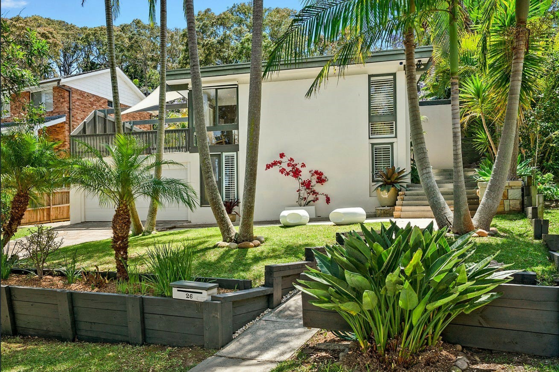 26 Dolphin Crescent, AVALON BEACH