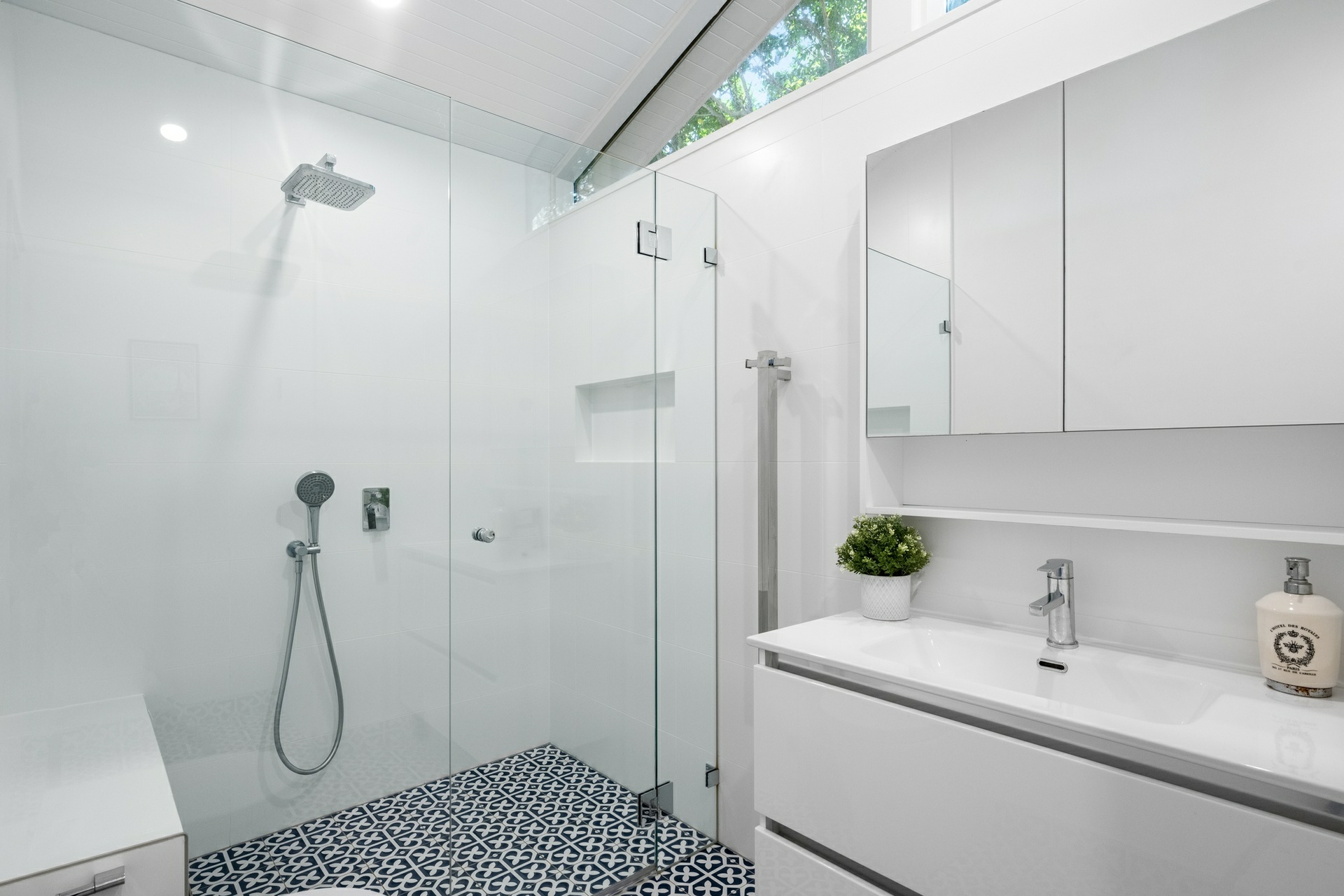 162 Central Road, AVALON BEACH