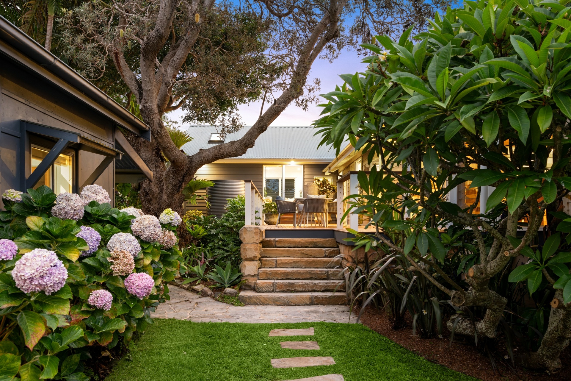 15 Harley Road, AVALON BEACH