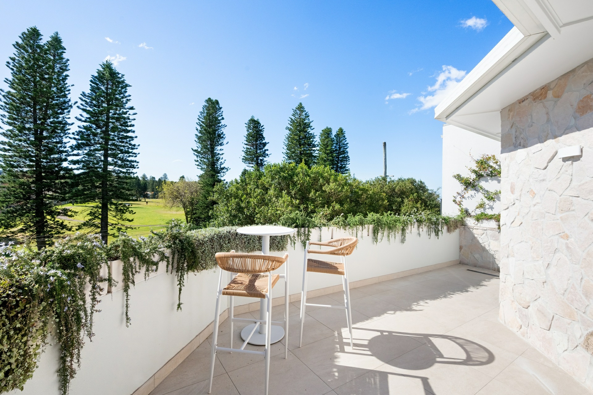 7/7 Darley Street East — photo 4 of 16