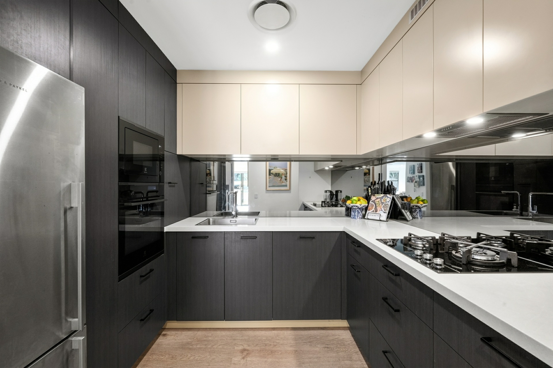 8/63-65 Central Road — photo 9 of 13