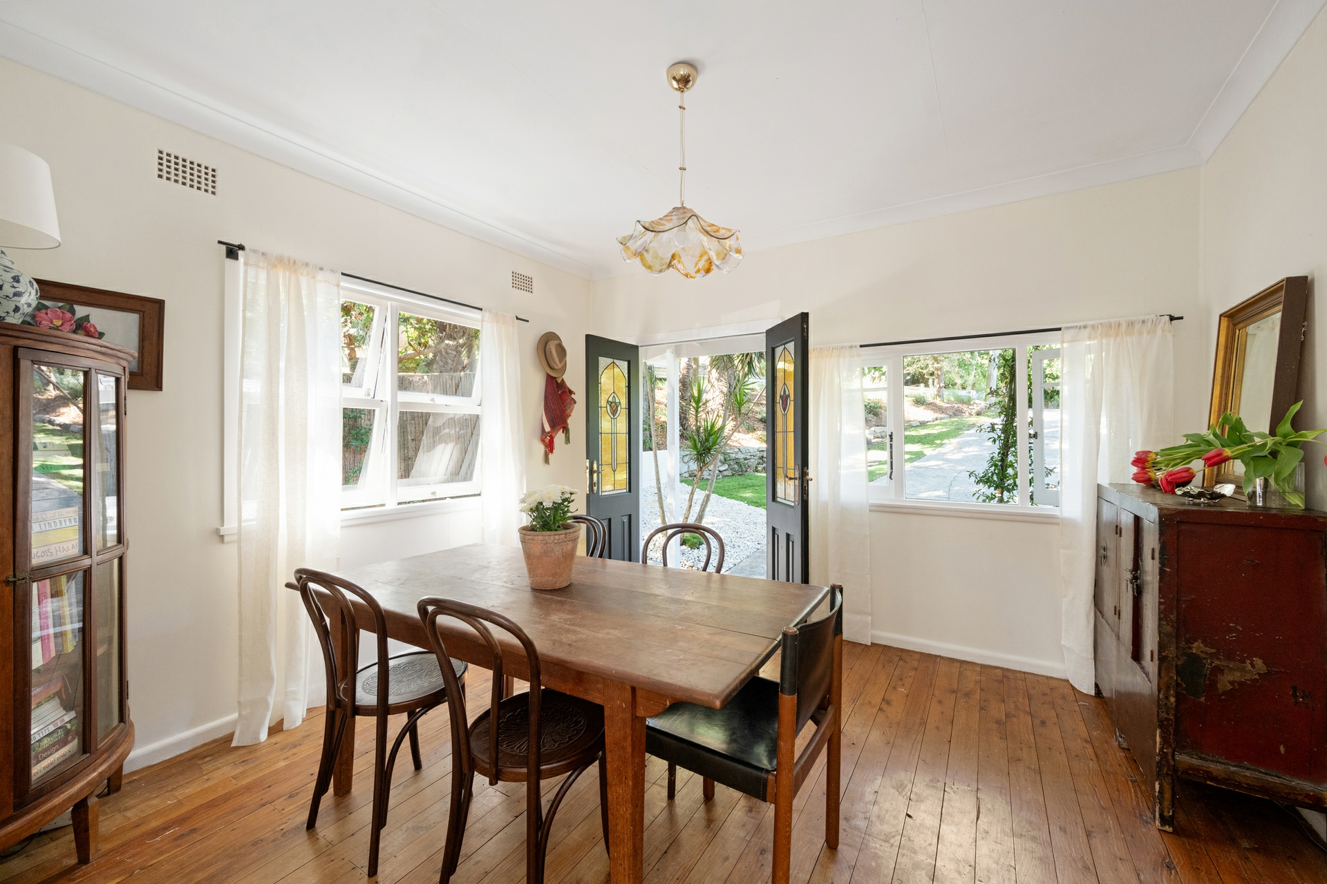 66 Whale Beach Road — photo 6 of 17