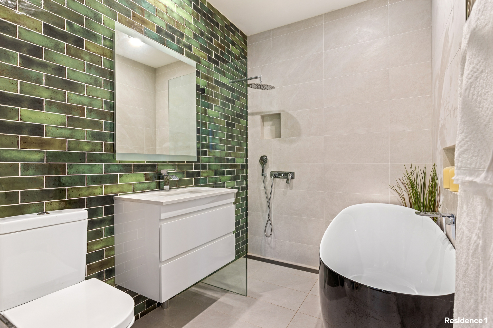 1/25 Binburra Avenue — photo 4 of 13