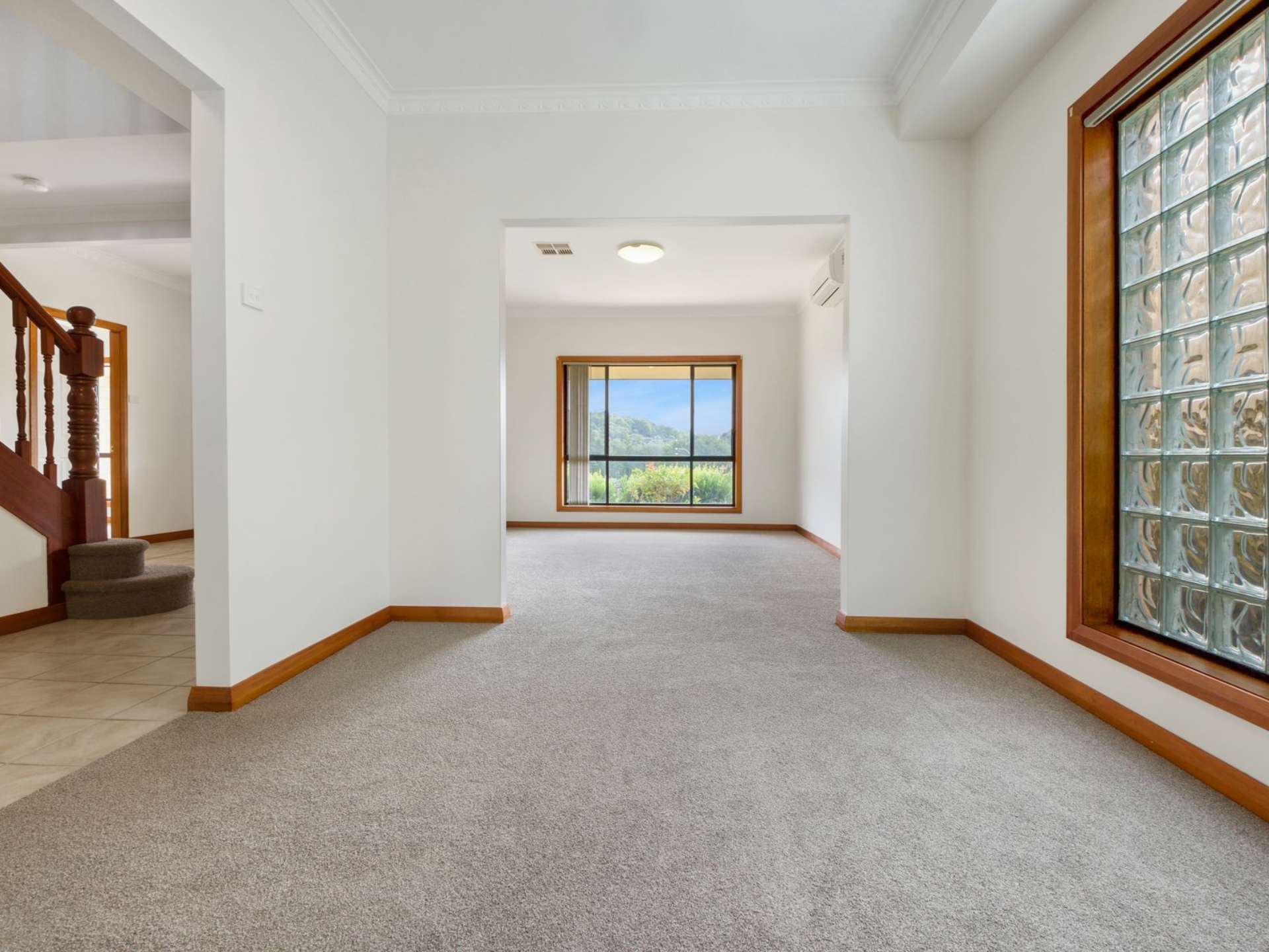 31 Camberwarra Drive, BELMONT NORTH