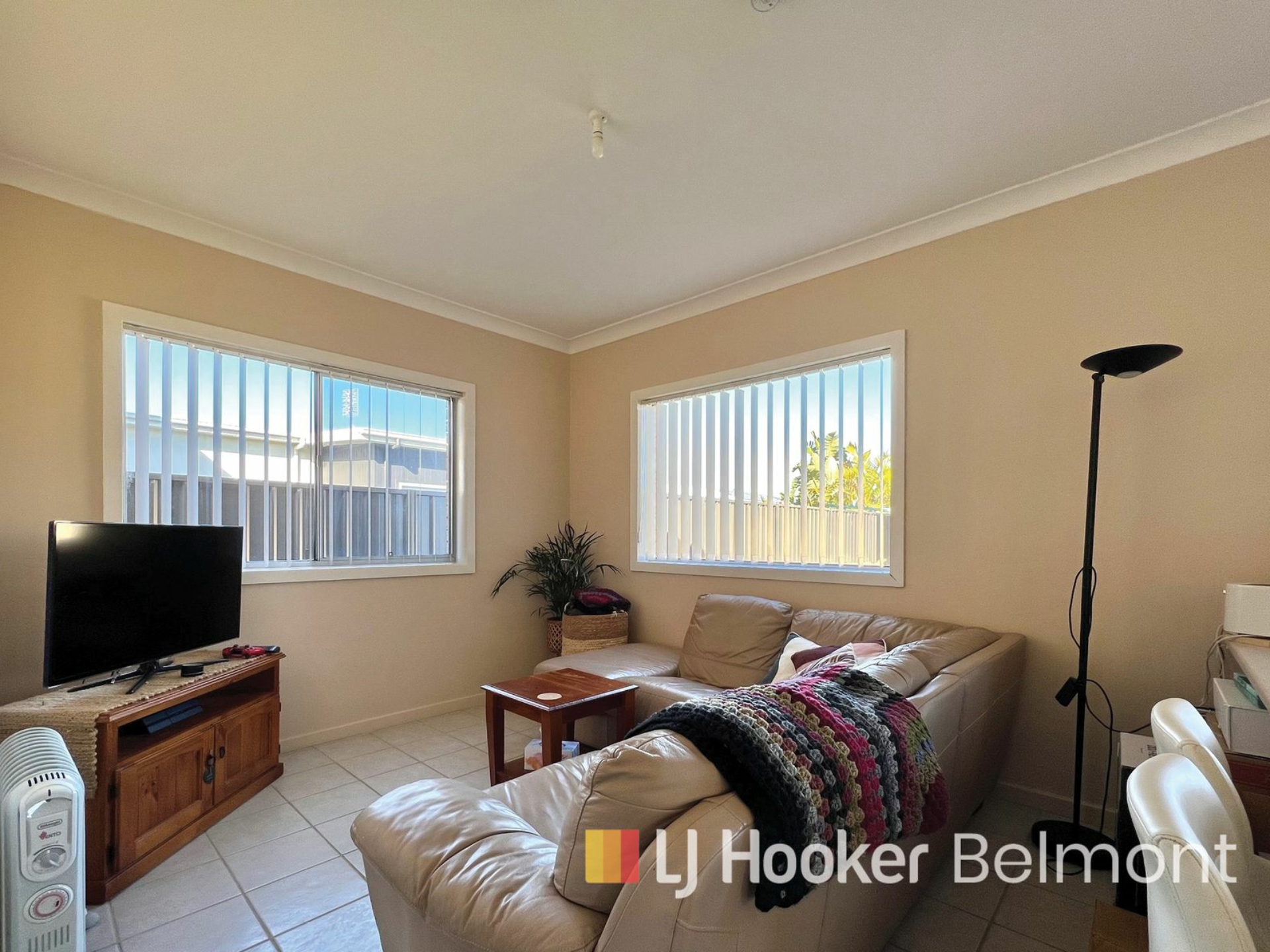 2/8 Maneela Street, BLACKSMITHS