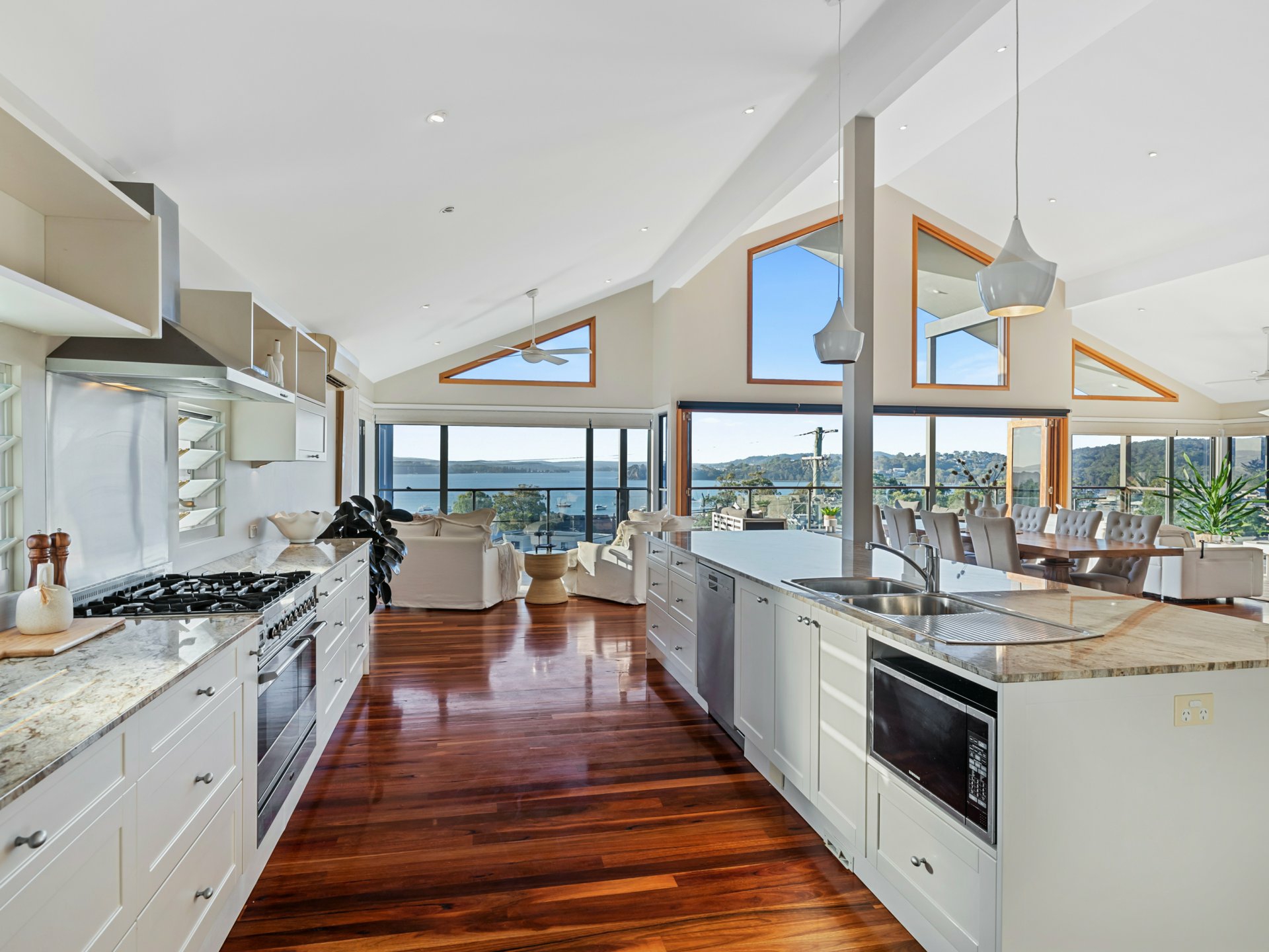 74 Christopher Avenue, VALENTINE