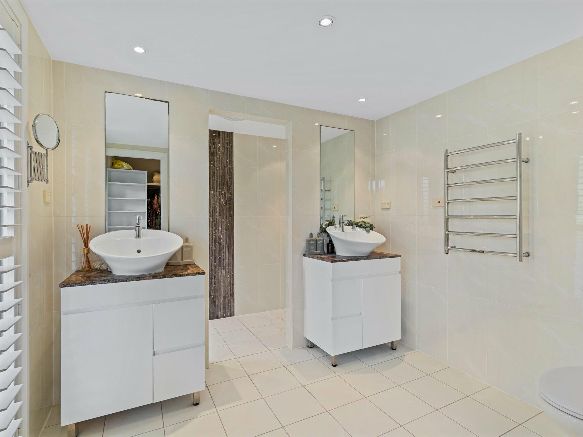 74 Christopher Avenue, VALENTINE