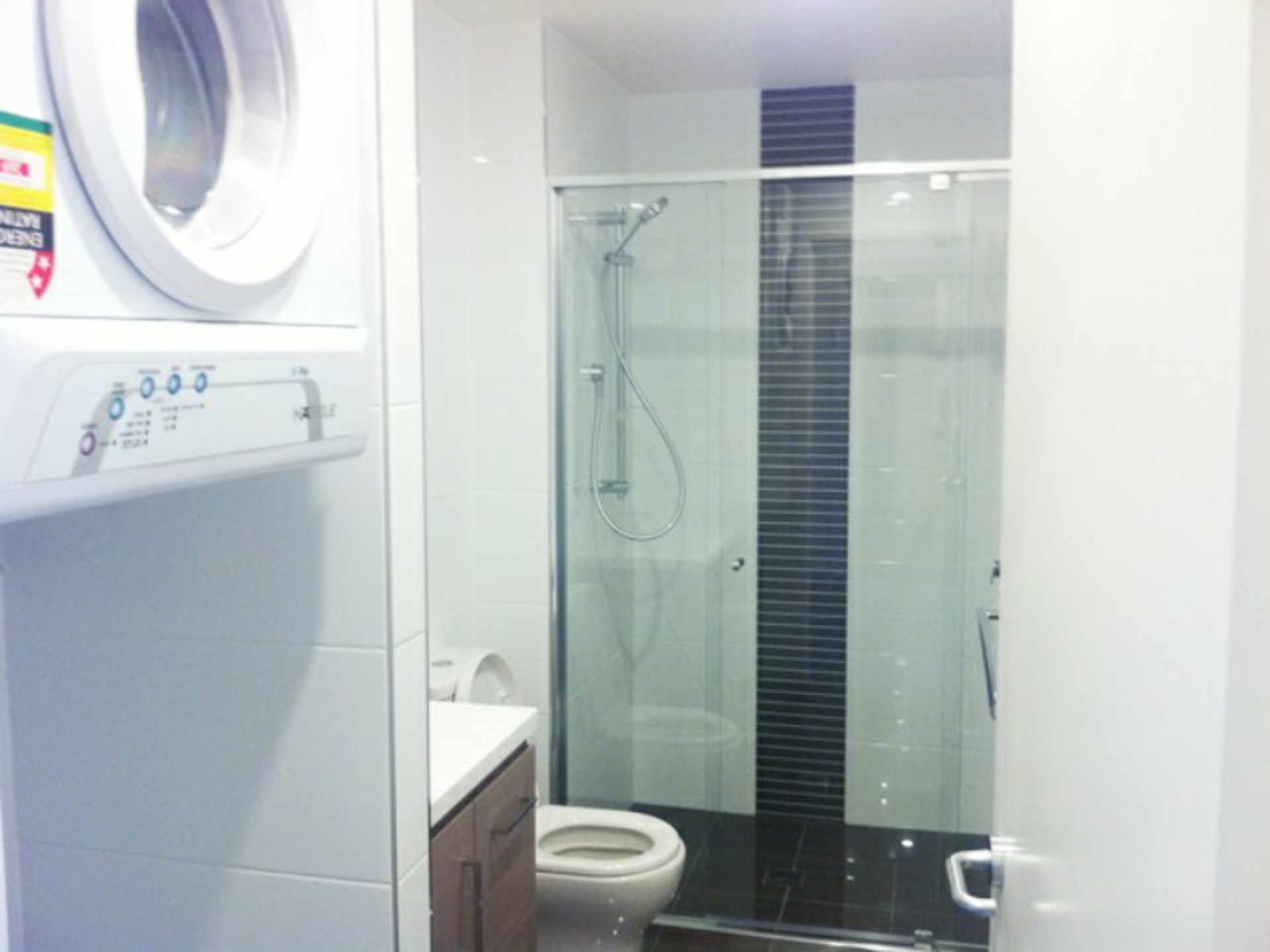 E404/11 Ernest Street, BELMONT