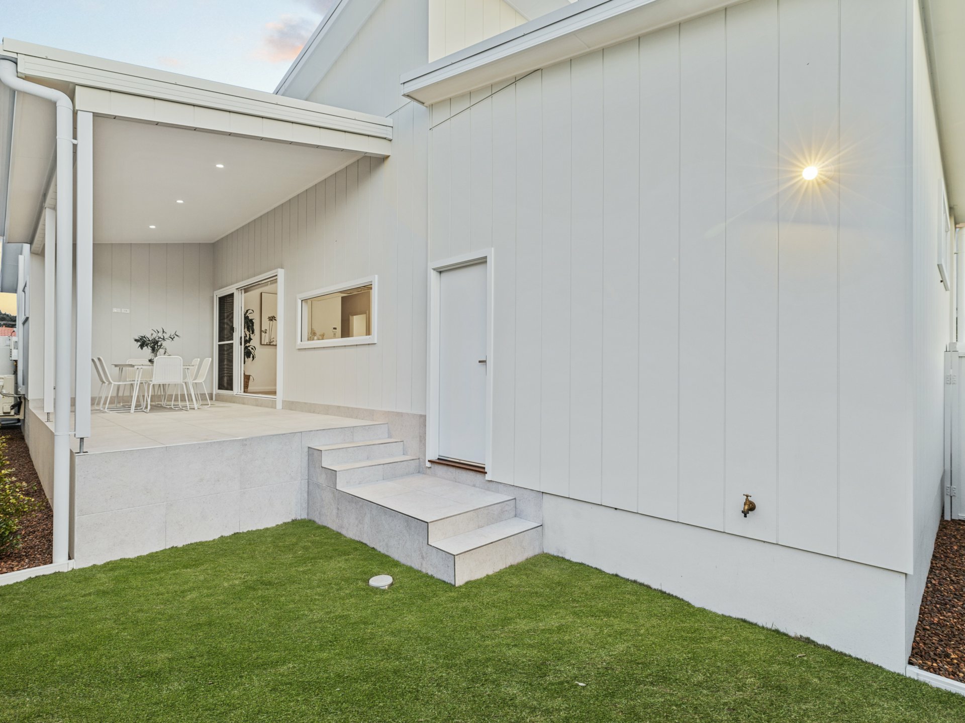 6 Williams Street, BELMONT SOUTH