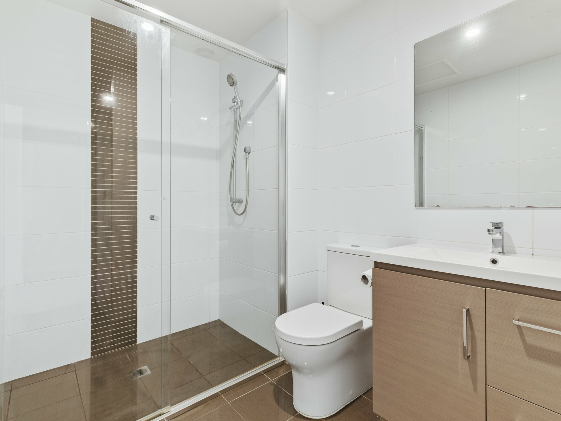 111/571 Pacific Highway, BELMONT