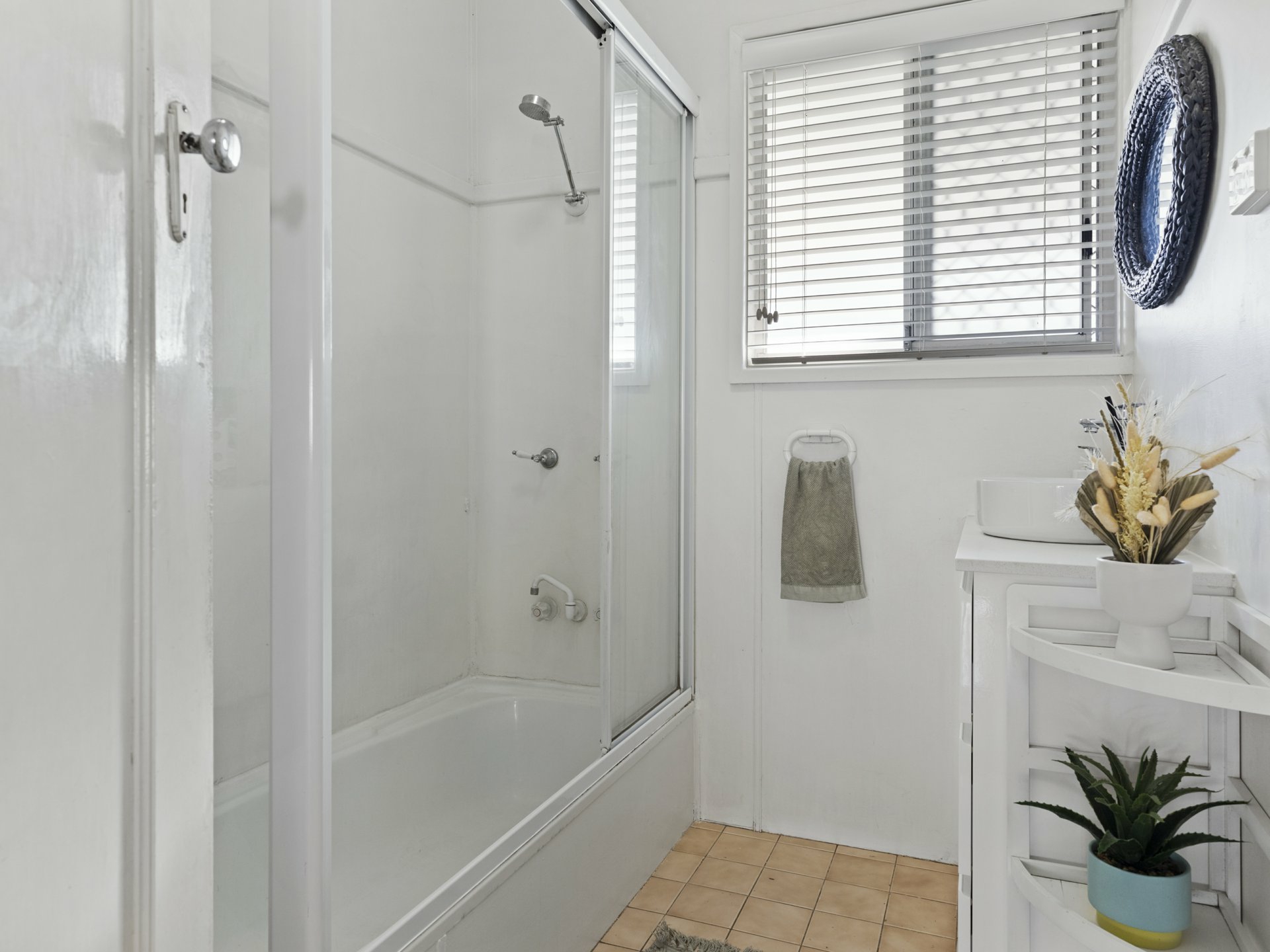 13 Maxwell Avenue, BELMONT NORTH