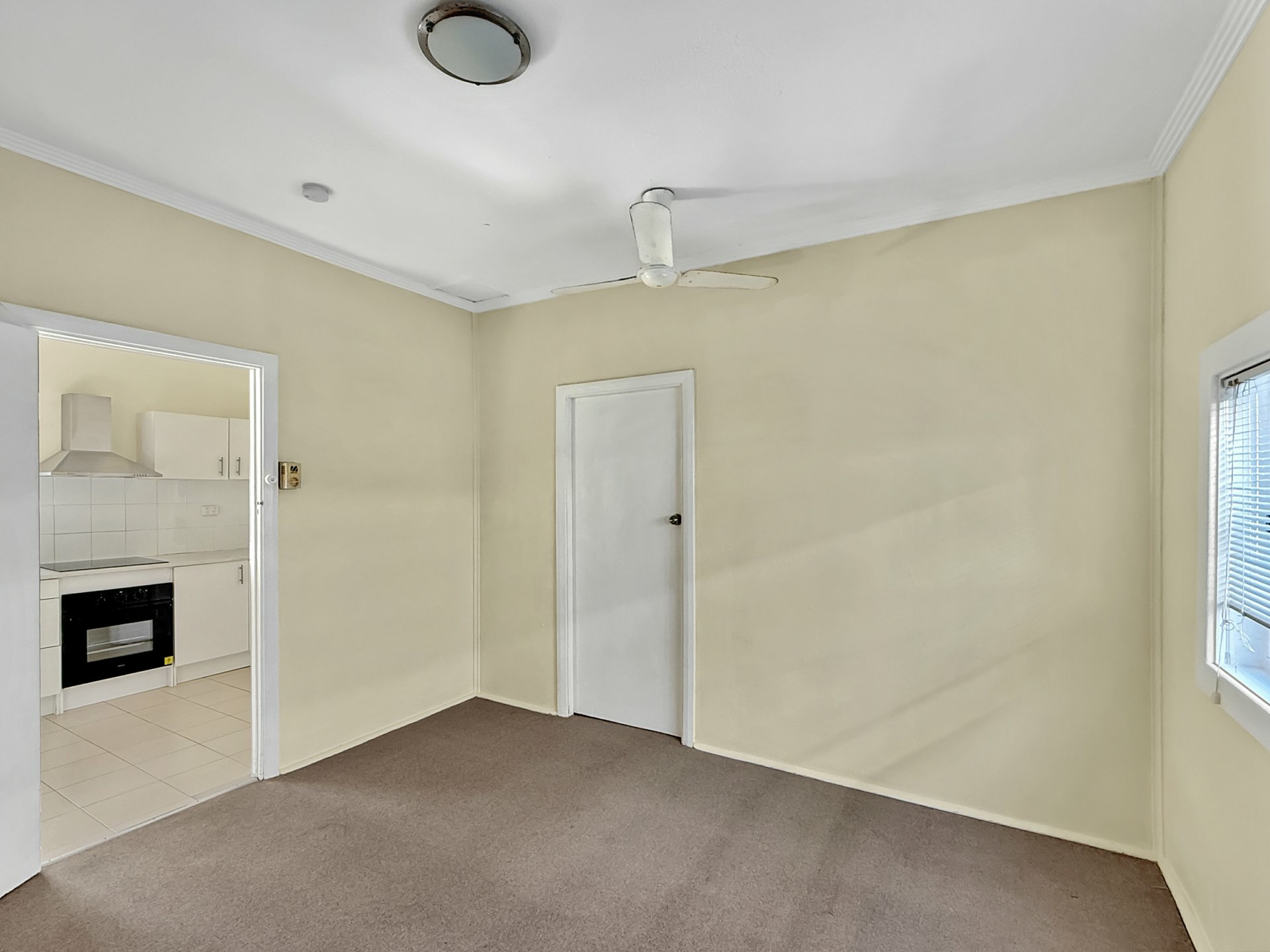 33 Macquarie Street, SWANSEA