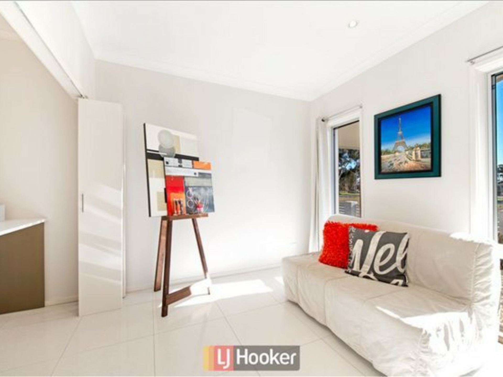 330 Gundaroo Drive, GUNGAHLIN