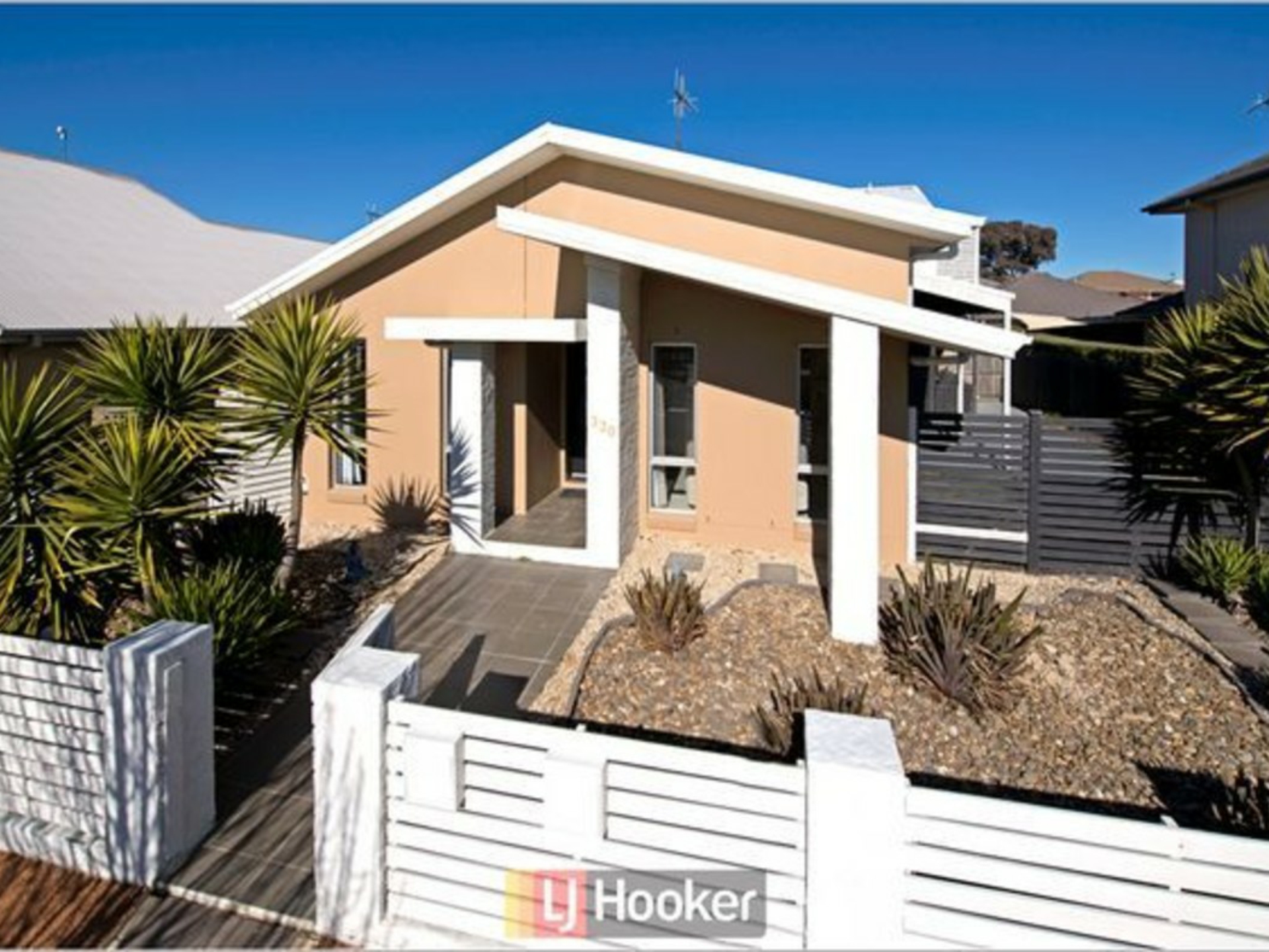 330 Gundaroo Drive, GUNGAHLIN