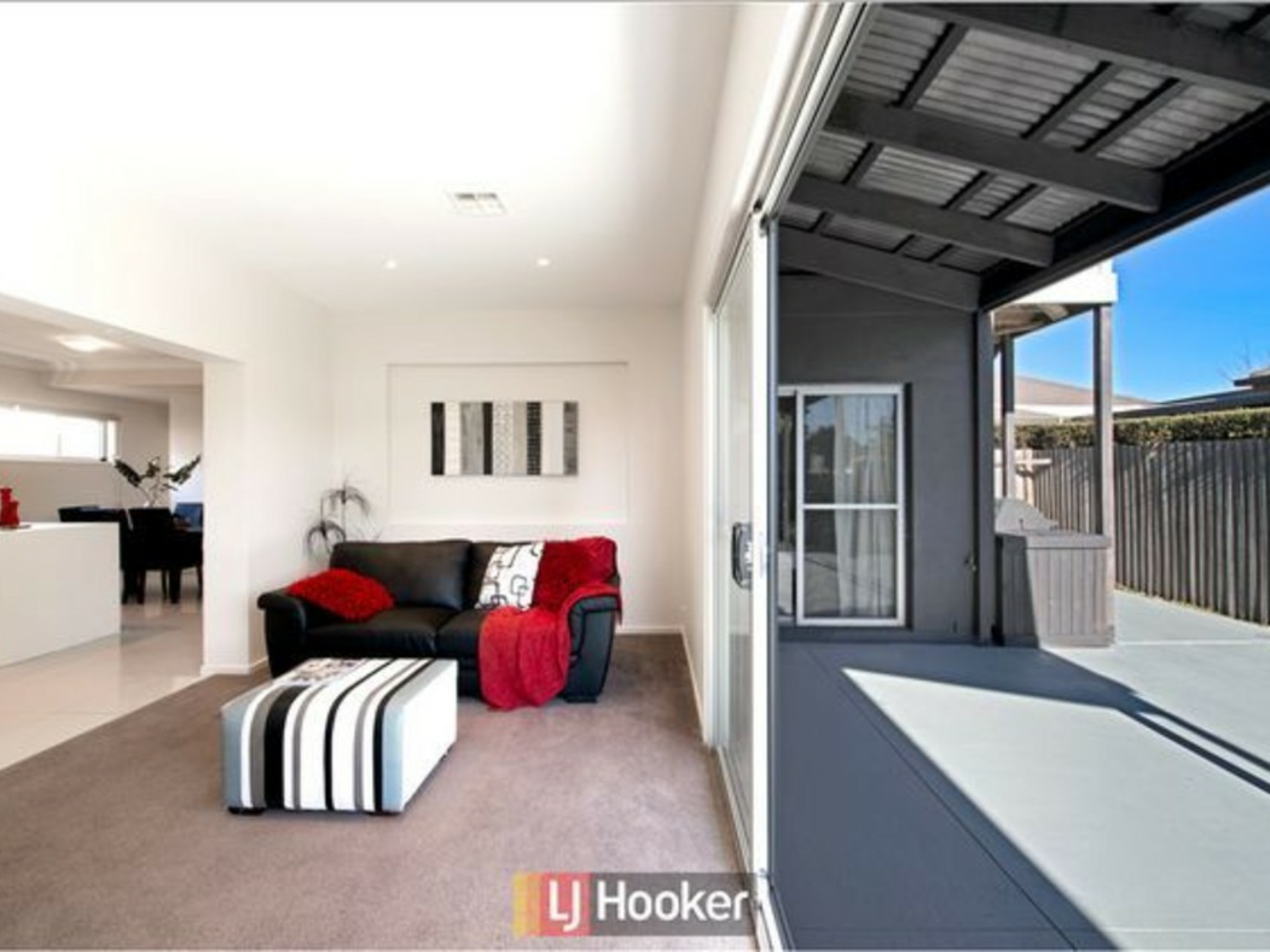 330 Gundaroo Drive, GUNGAHLIN