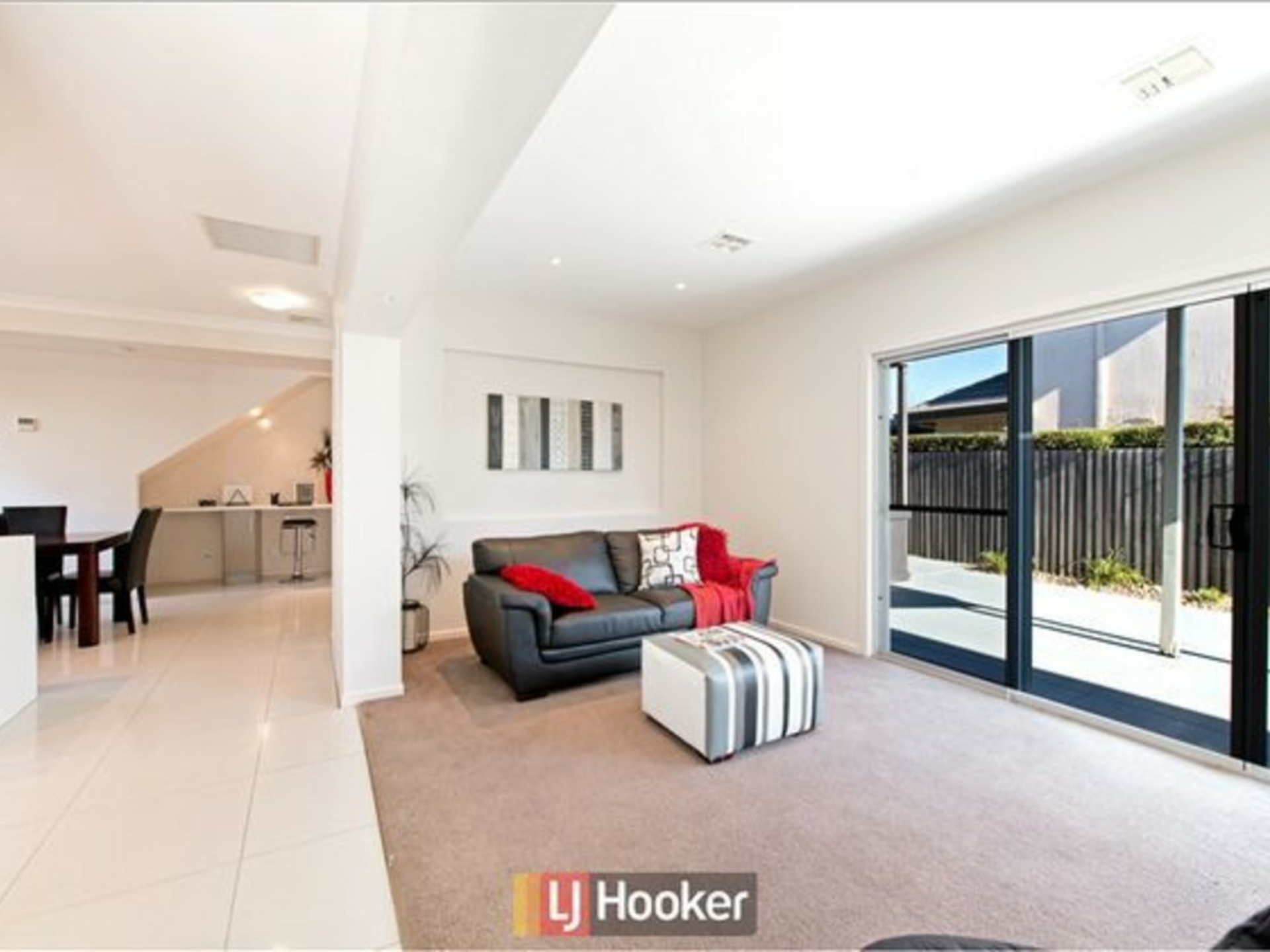 330 Gundaroo Drive, GUNGAHLIN