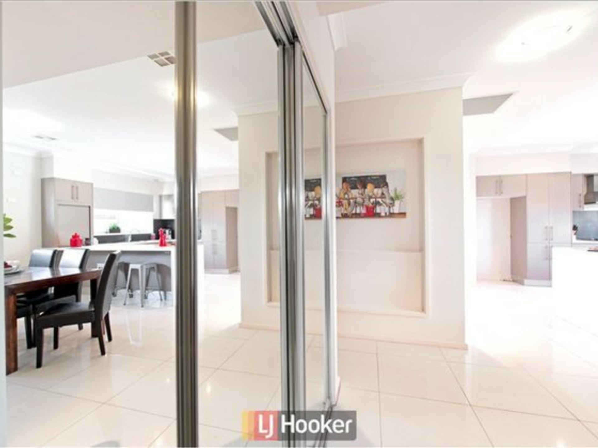 330 Gundaroo Drive, GUNGAHLIN