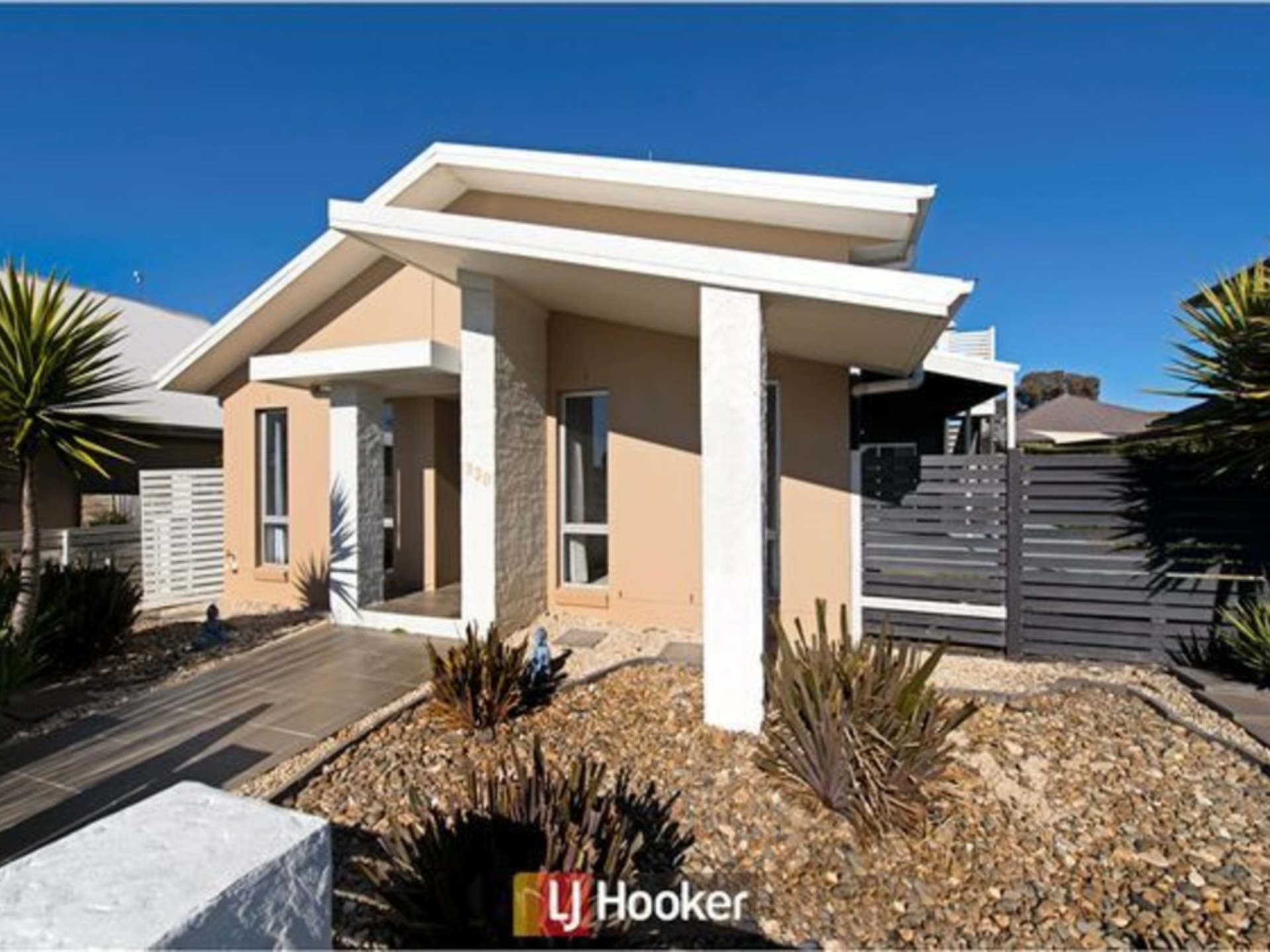 330 Gundaroo Drive, GUNGAHLIN