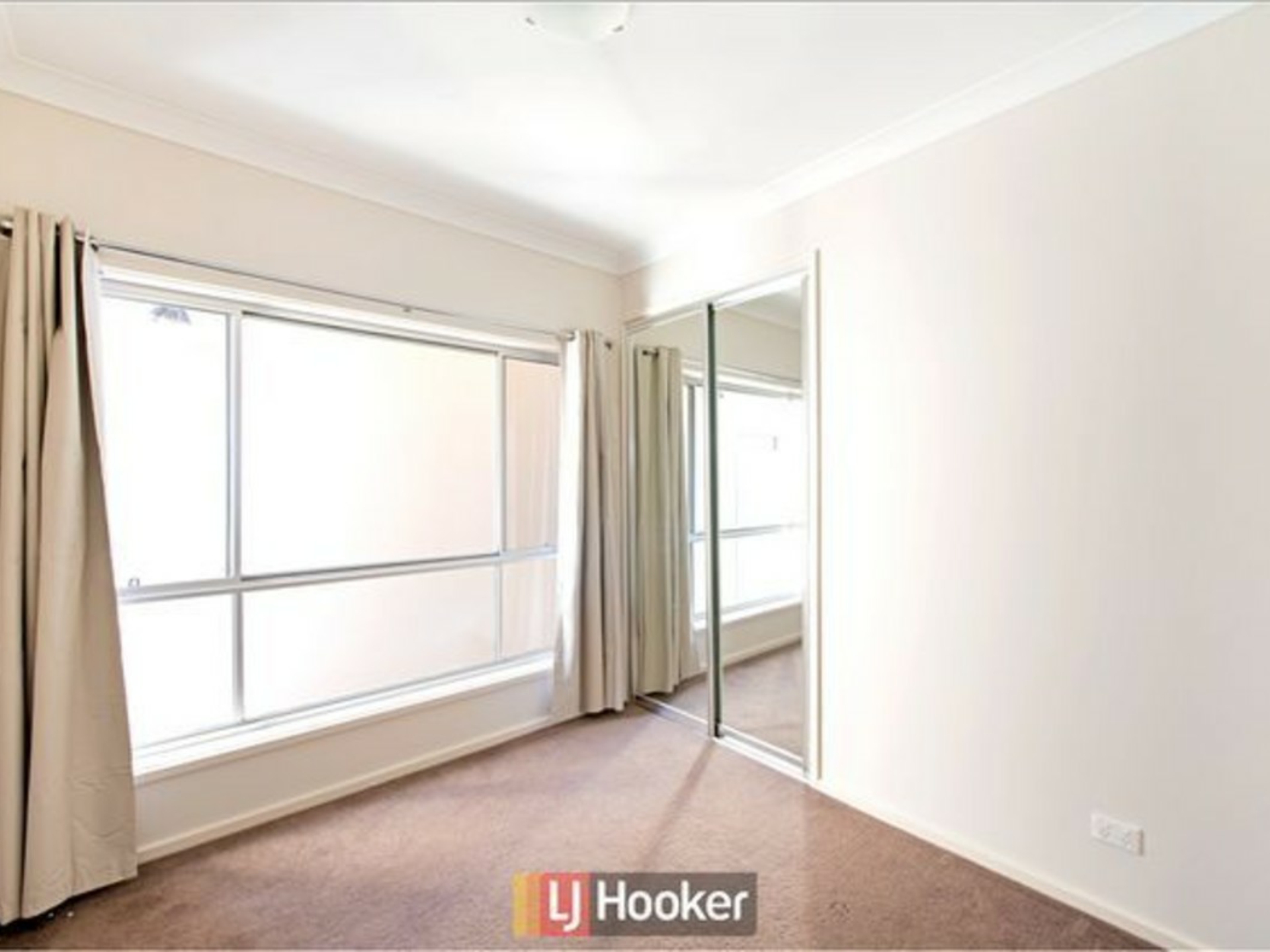 330 Gundaroo Drive, GUNGAHLIN