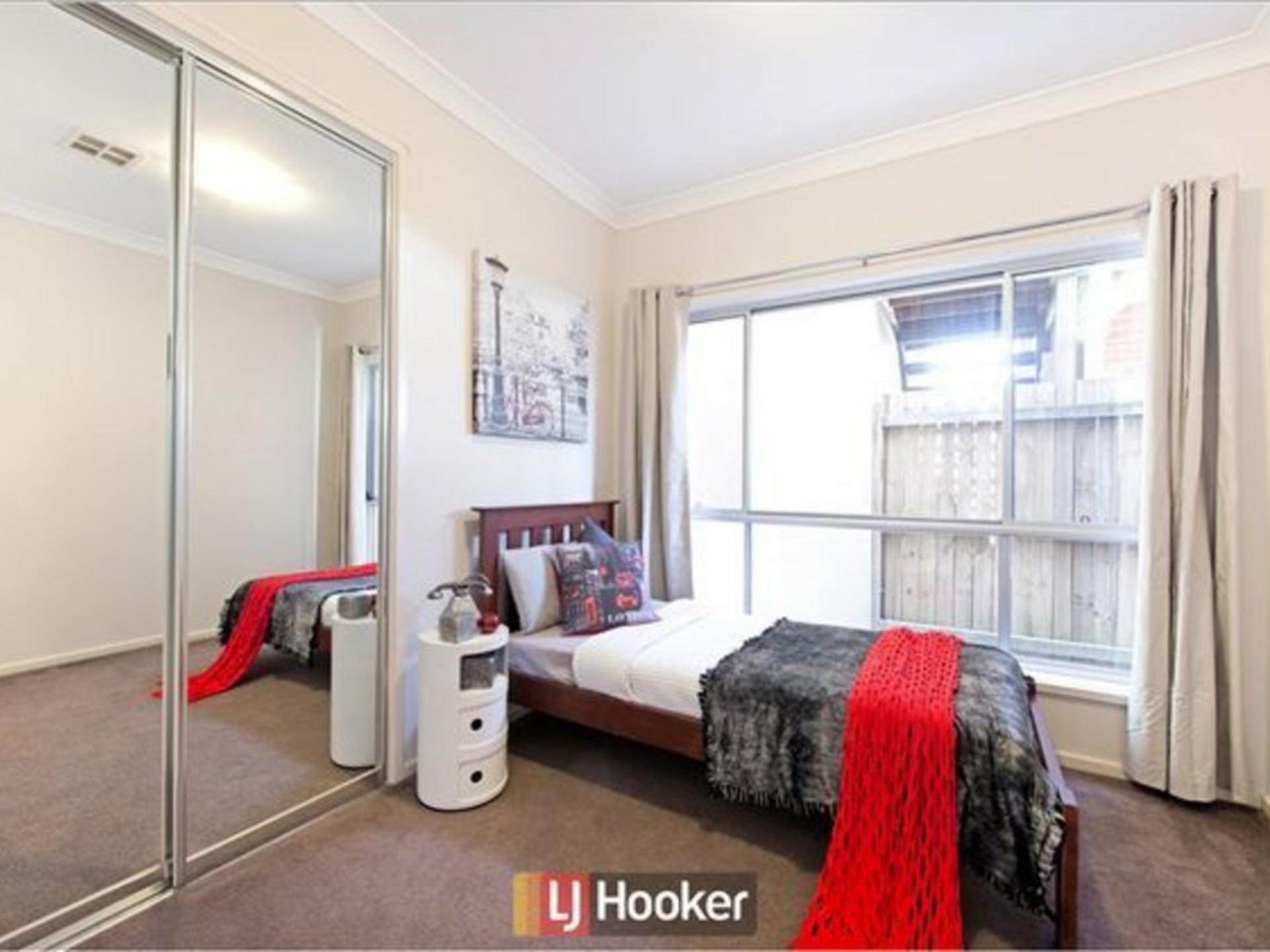 330 Gundaroo Drive, GUNGAHLIN
